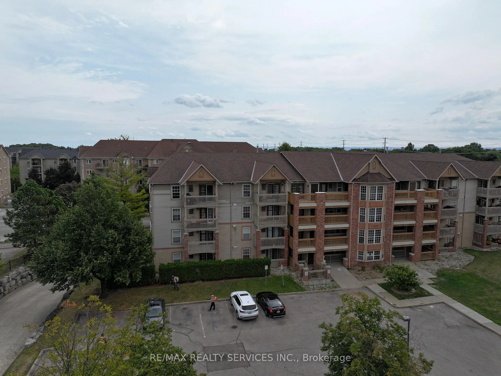 Front of Unit 412, 4005 Kilmer Drive