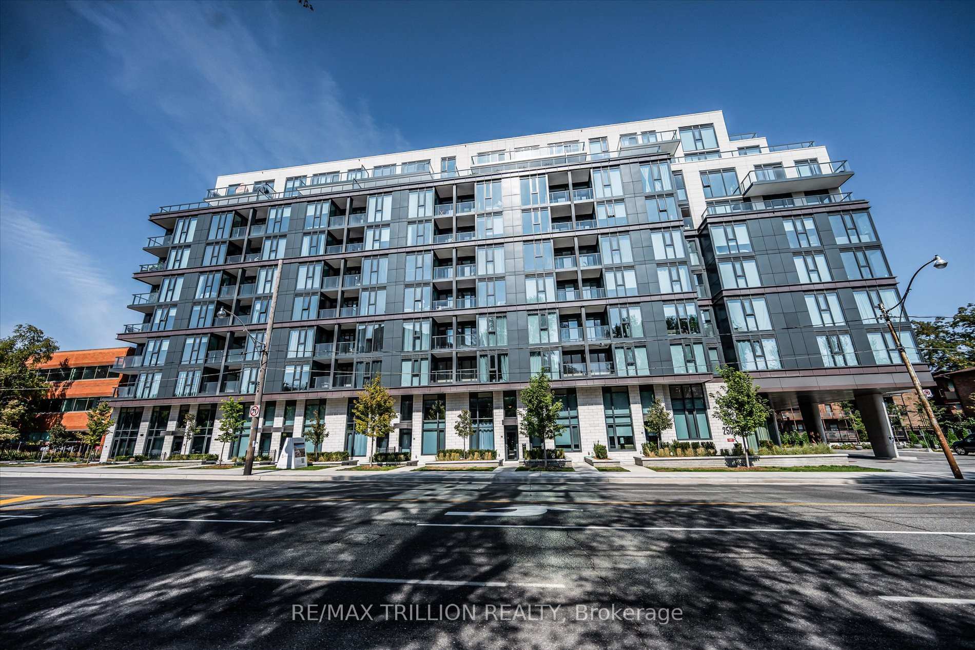 Photo 2 of Unit 801, 250 Lawrence Avenue W, Toronto, Lawrence Park North — HOMEH