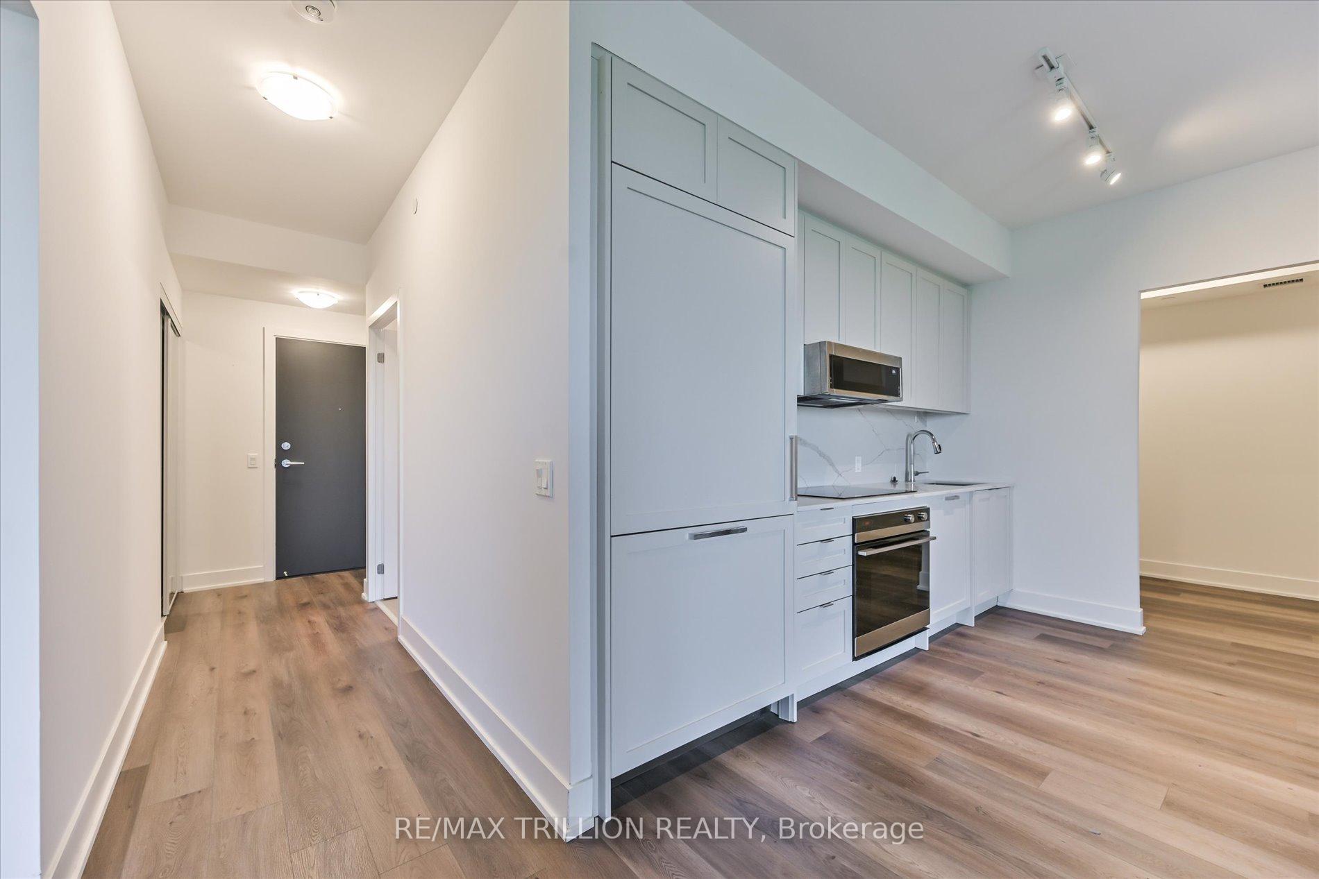 Photo 9 of Unit 801, 250 Lawrence Avenue W, Toronto, Lawrence Park North — HOMEH