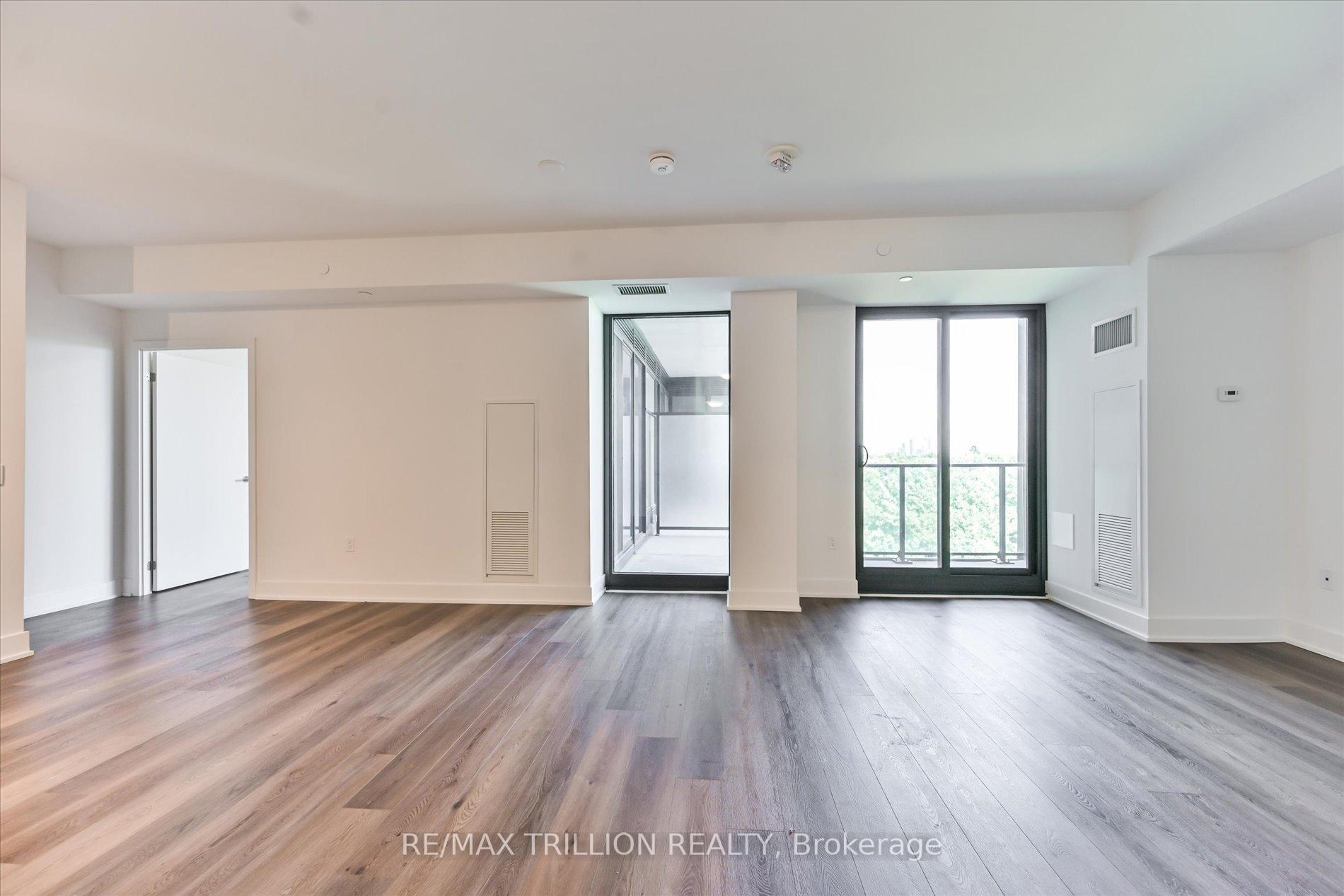 Photo 10 of Unit 801, 250 Lawrence Avenue W, Toronto, Lawrence Park North — HOMEH