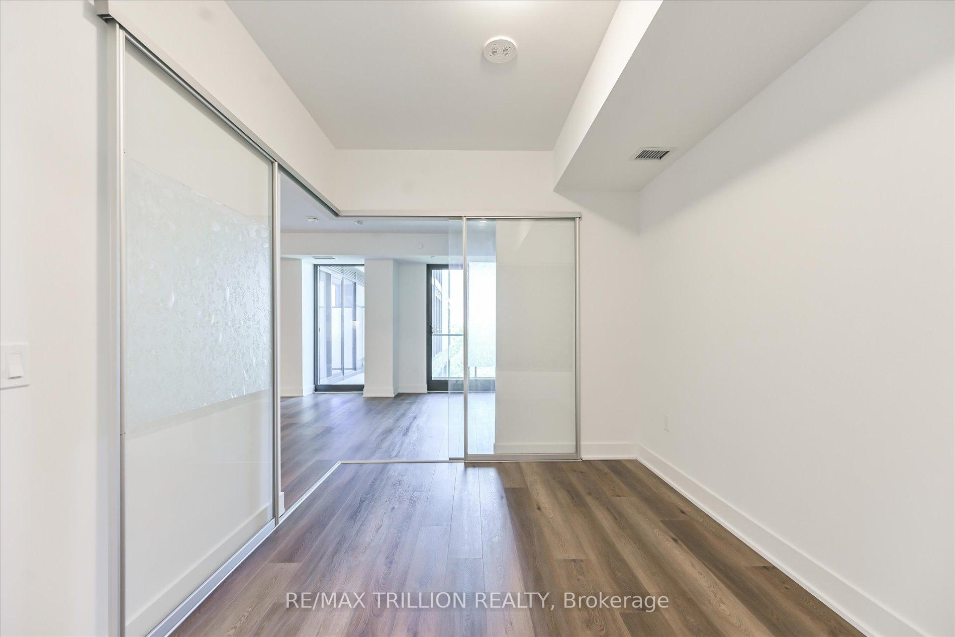 Photo 26 of Unit 801, 250 Lawrence Avenue W, Toronto, Lawrence Park North — HOMEH