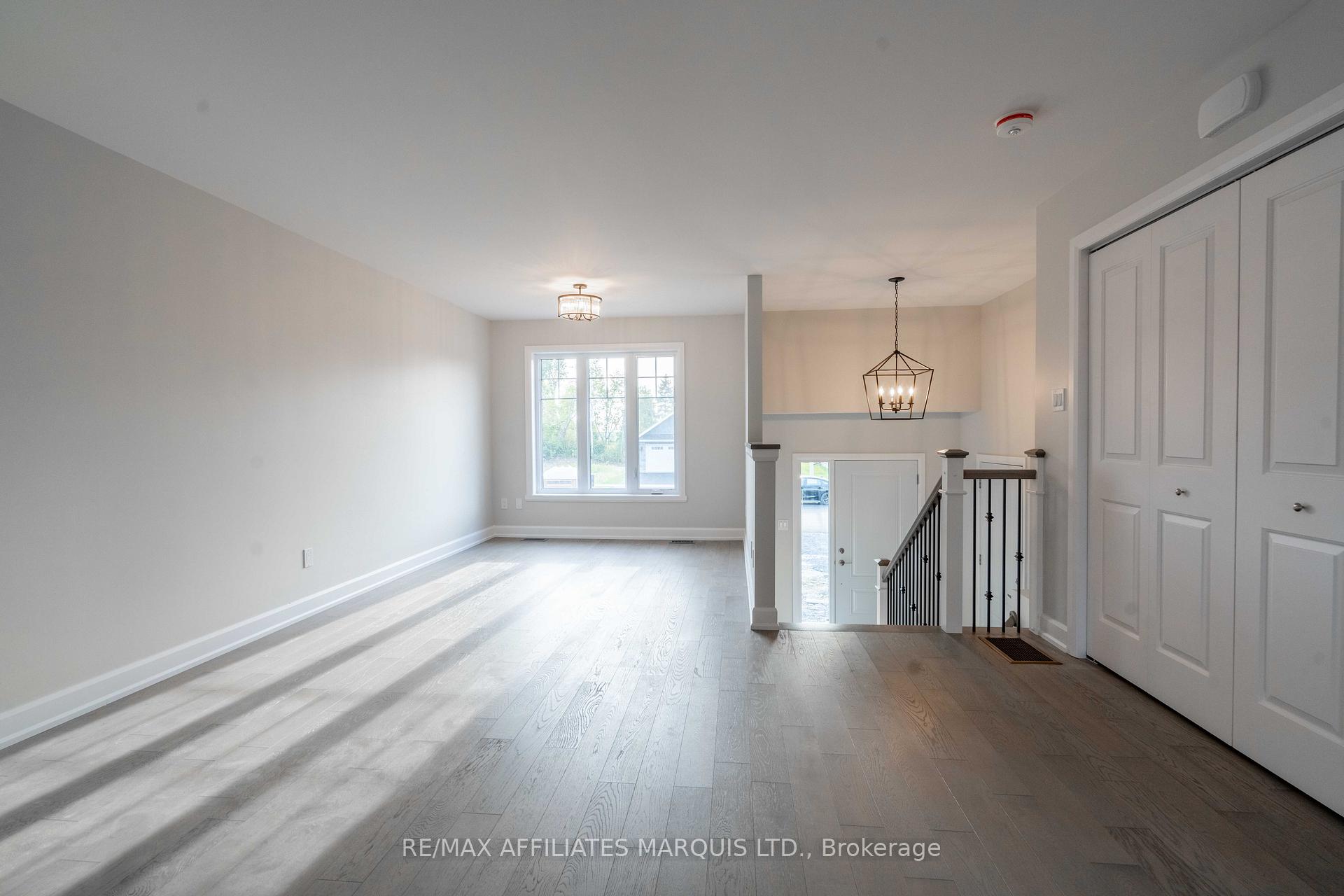 Photo 2 of 112 Woodland Drive, Cornwall — HOMEH