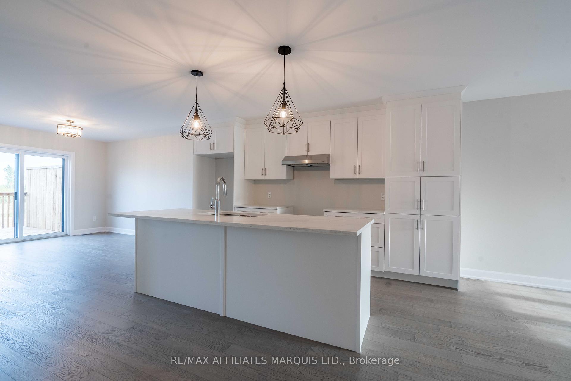 Photo 5 of 112 Woodland Drive, Cornwall — HOMEH