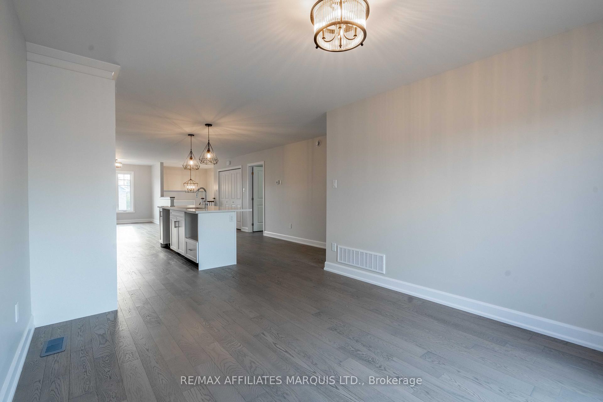Photo 8 of 112 Woodland Drive, Cornwall — HOMEH