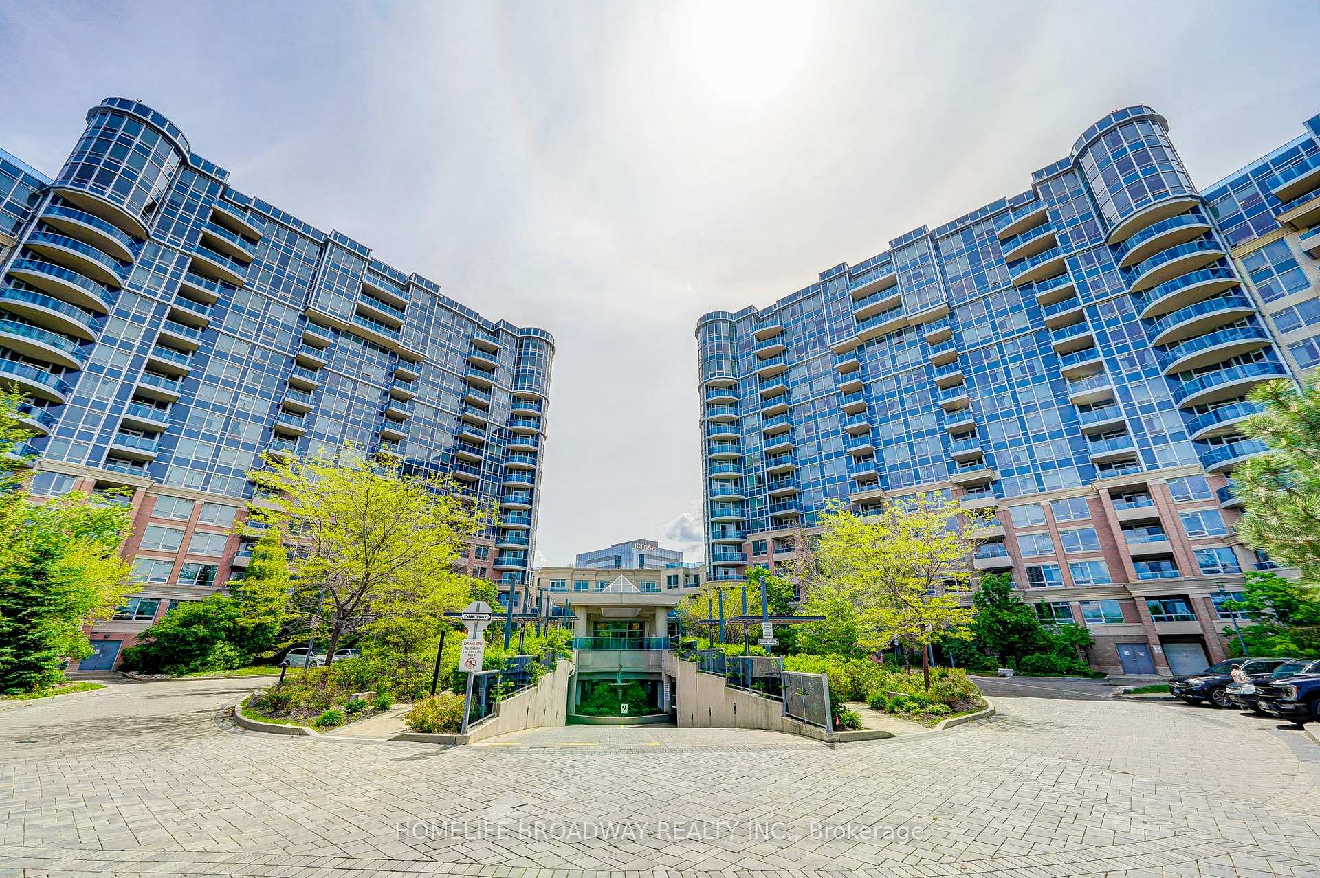 Photo 1 of Unit 353, 23 Cox Boulevard, Markham, Unionville — HOMEH