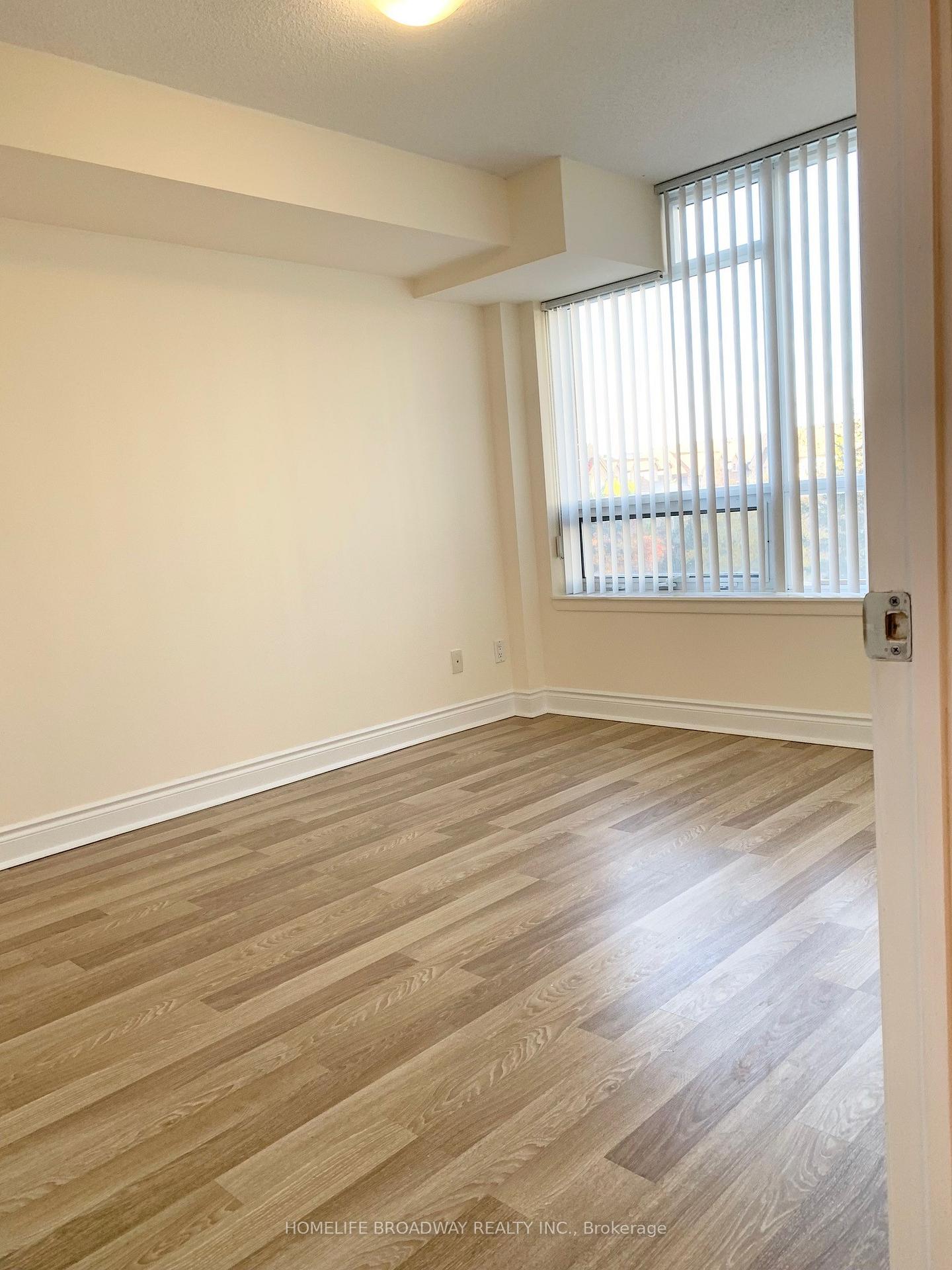 Photo 11 of Unit 353, 23 Cox Boulevard, Markham, Unionville — HOMEH