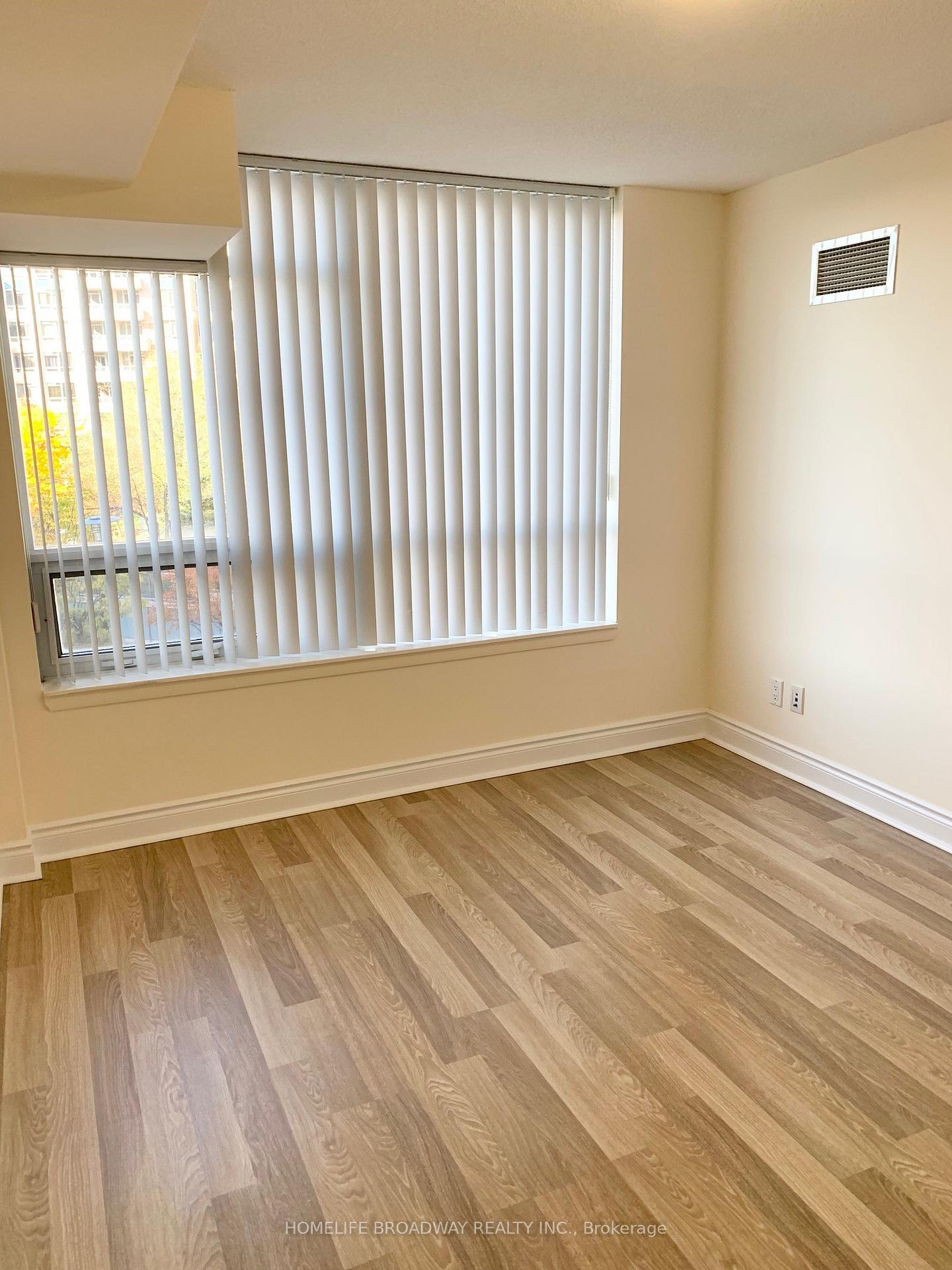 Photo 12 of Unit 353, 23 Cox Boulevard, Markham, Unionville — HOMEH