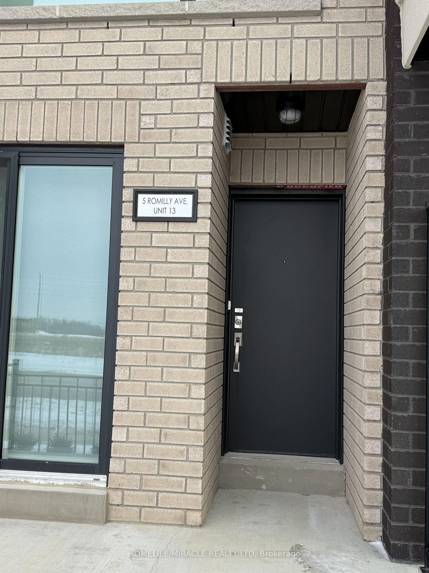 Photo 2 of Unit 13, 5 Romilly Avenue, Brampton, Northwest Brampton — HOMEH