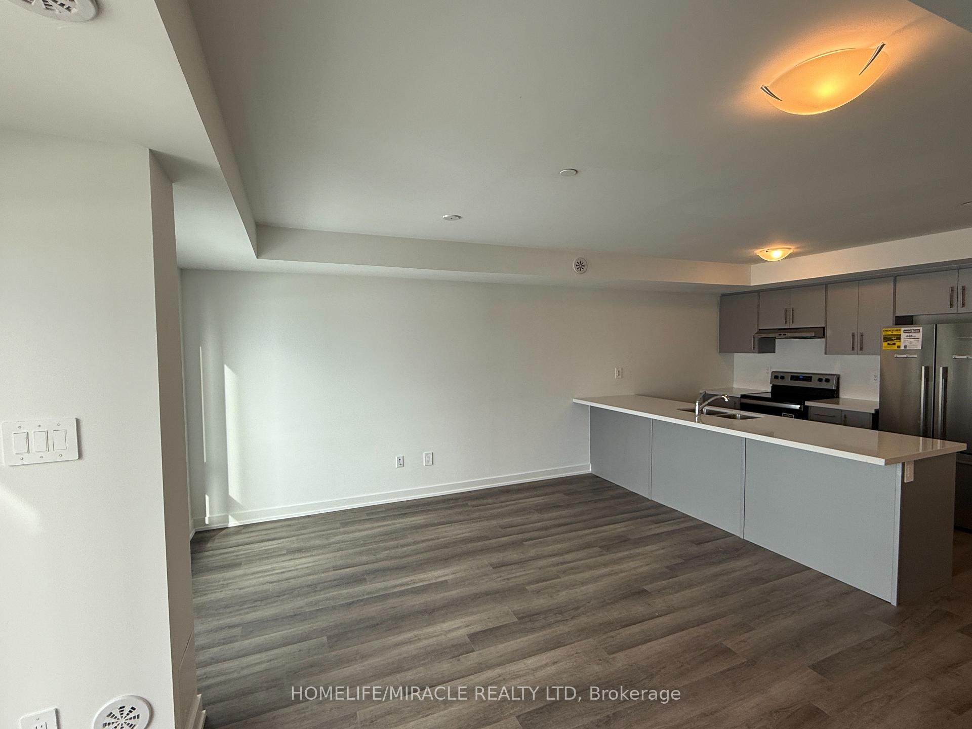 Photo 7 of Unit 13, 5 Romilly Avenue, Brampton, Northwest Brampton — HOMEH
