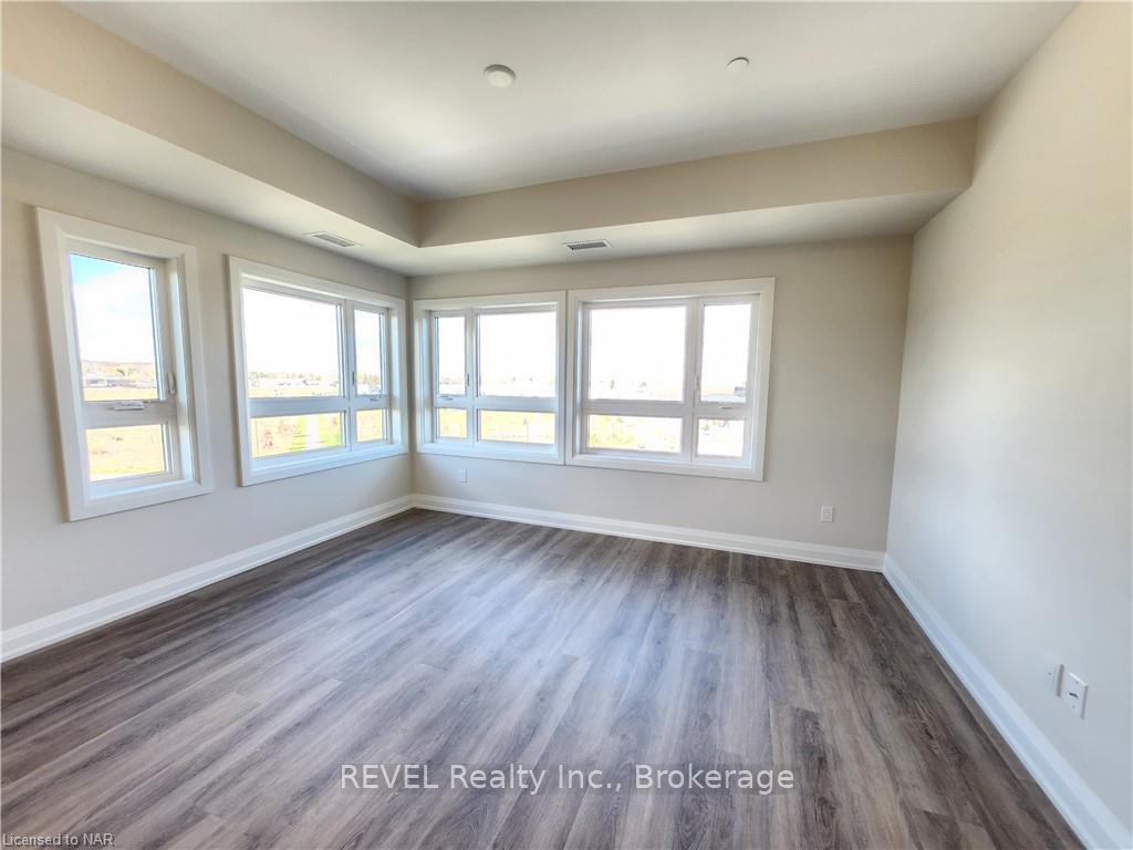 Photo 15 of Unit 413, 118 Summersides Boulevard, Pelham, Fonthill — HOMEH