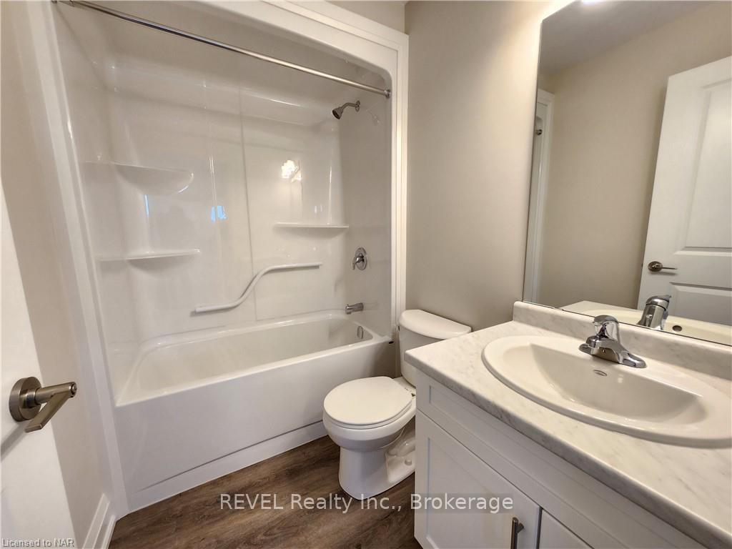 Photo 18 of Unit 413, 118 Summersides Boulevard, Pelham, Fonthill — HOMEH