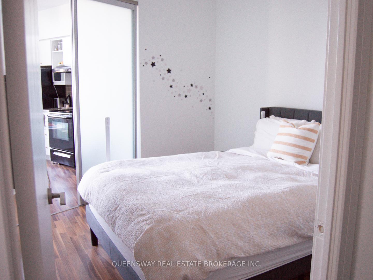 Photo 10 of Unit 122, 35 Brian Peck Crescent, Toronto, Thorncliffe Park — HOMEH