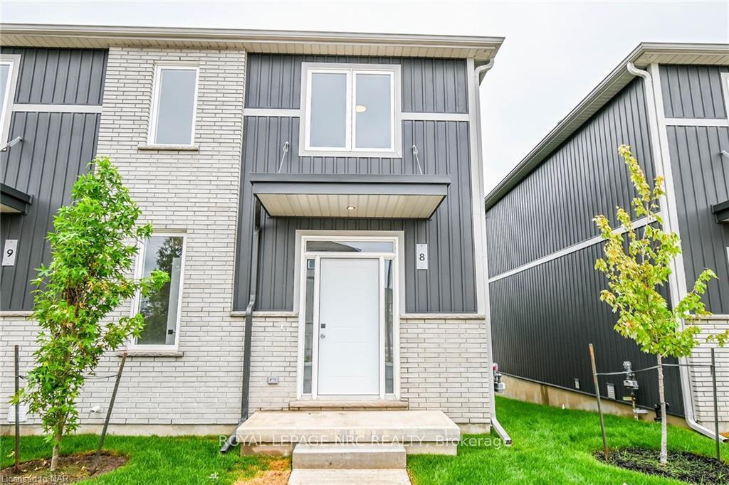 Photo 2 of Unit 8, 121A Moffatt Street, St. Catharines, Oakdale — HOMEH