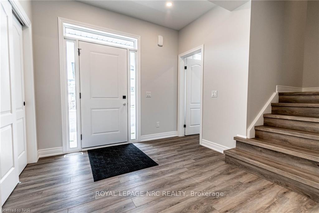 Photo 6 of Unit 8, 121A Moffatt Street, St. Catharines, Oakdale — HOMEH