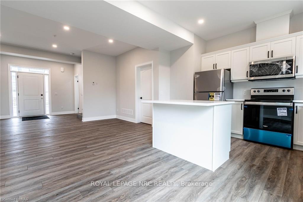 Photo 13 of Unit 8, 121A Moffatt Street, St. Catharines, Oakdale — HOMEH