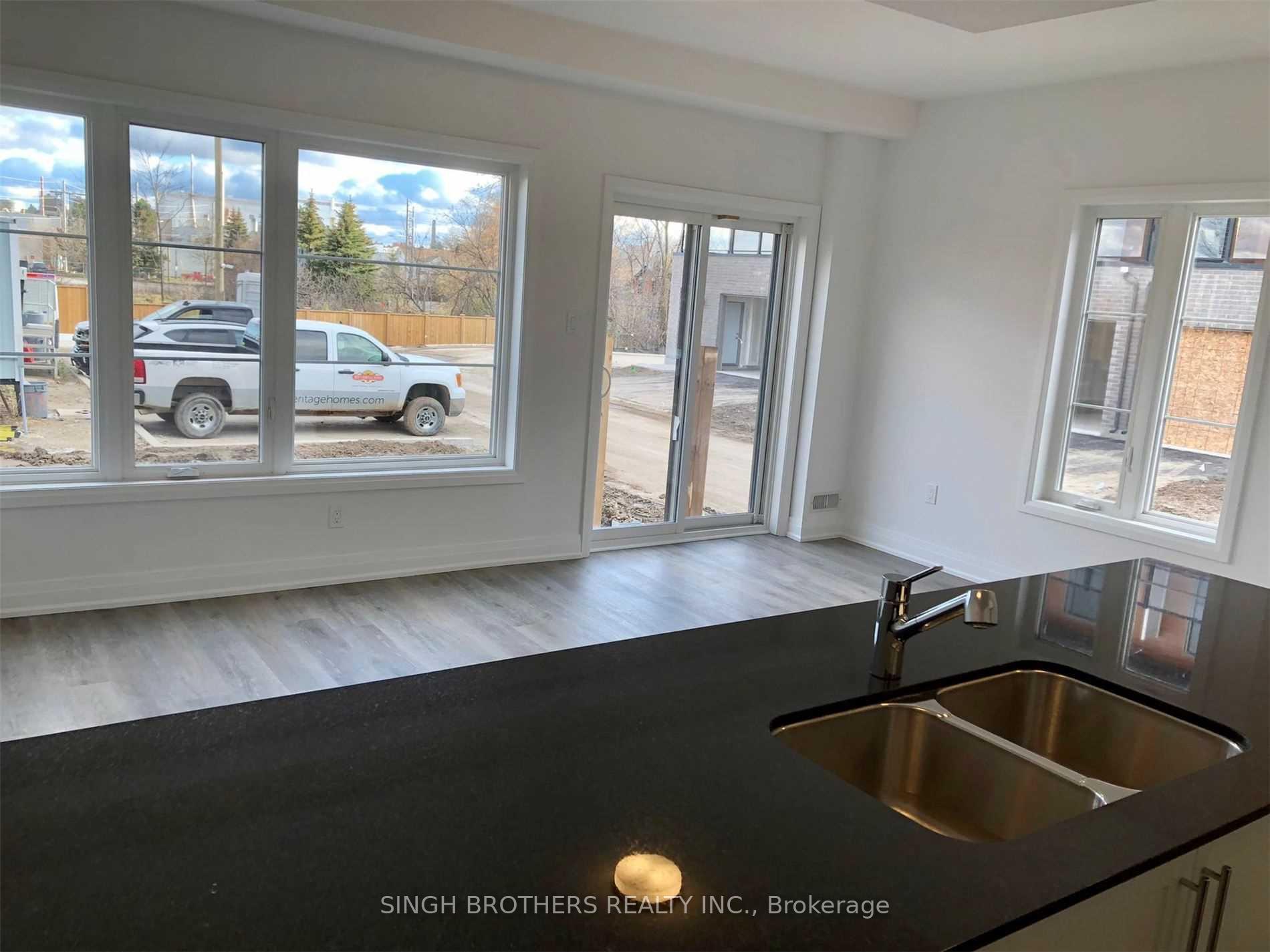 Photo 6 of 53 Steele Crescent, Guelph, St. Patrick's Ward — HOMEH