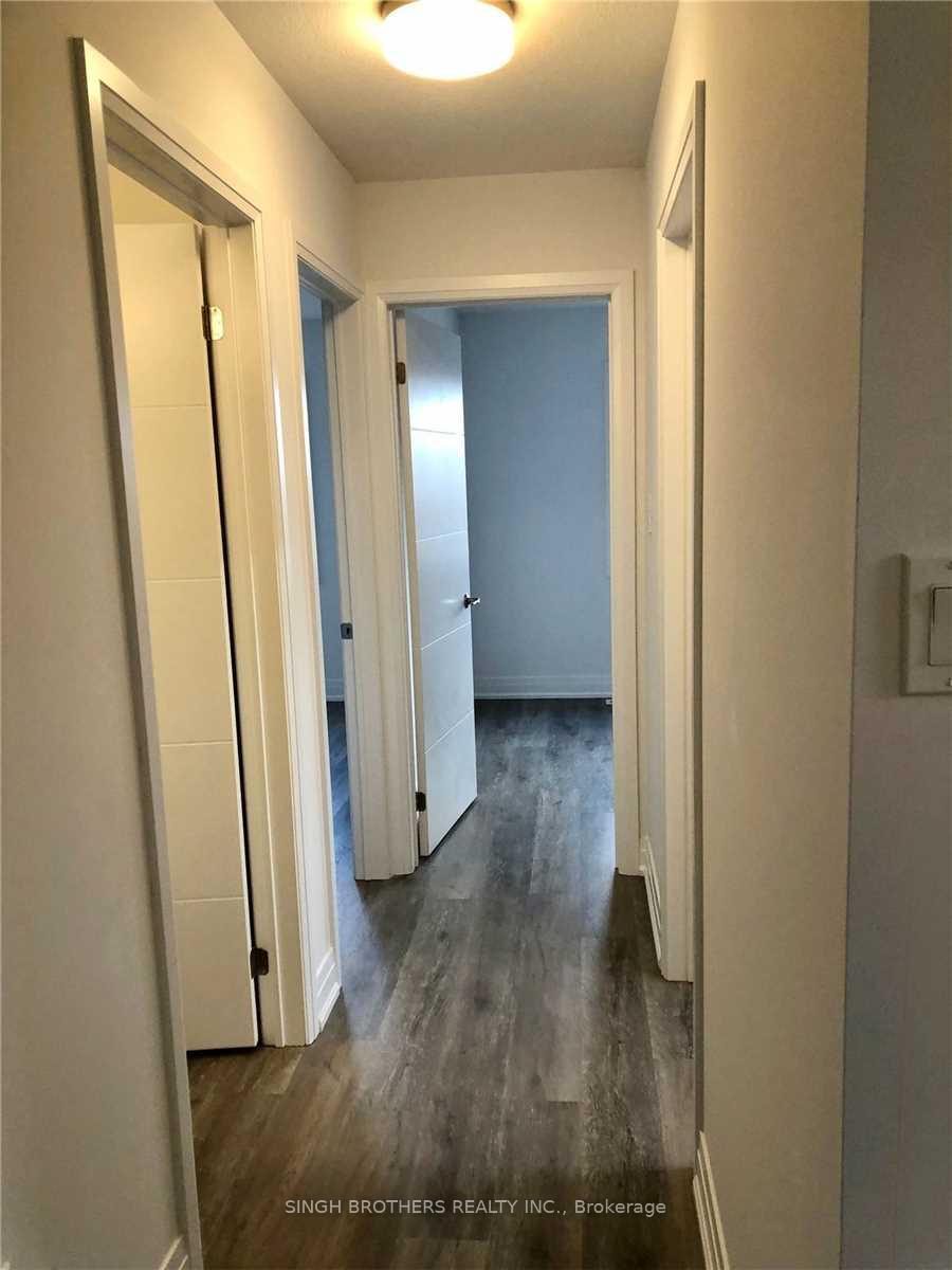 Photo 13 of 53 Steele Crescent, Guelph, St. Patrick's Ward — HOMEH