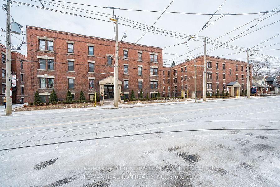 Photo 9 of Unit 17, 4 Kingston Road, Toronto, Woodbine Corridor — HOMEH