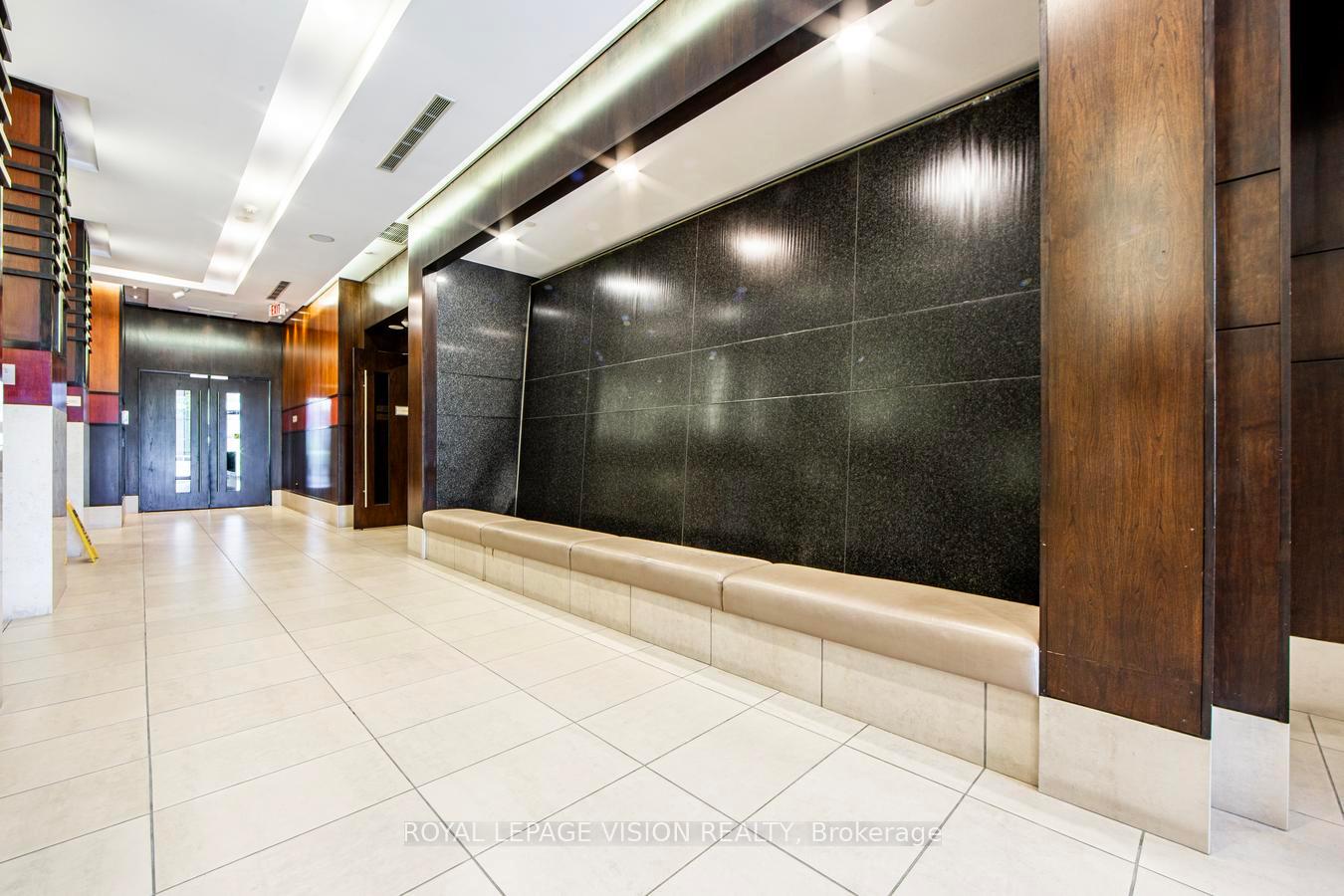 Photo 5 of Unit 583, 23 Cox Boulevard, Markham, Unionville — HOMEH