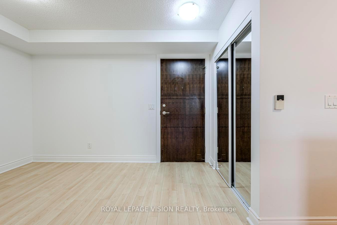 Photo 8 of Unit 583, 23 Cox Boulevard, Markham, Unionville — HOMEH