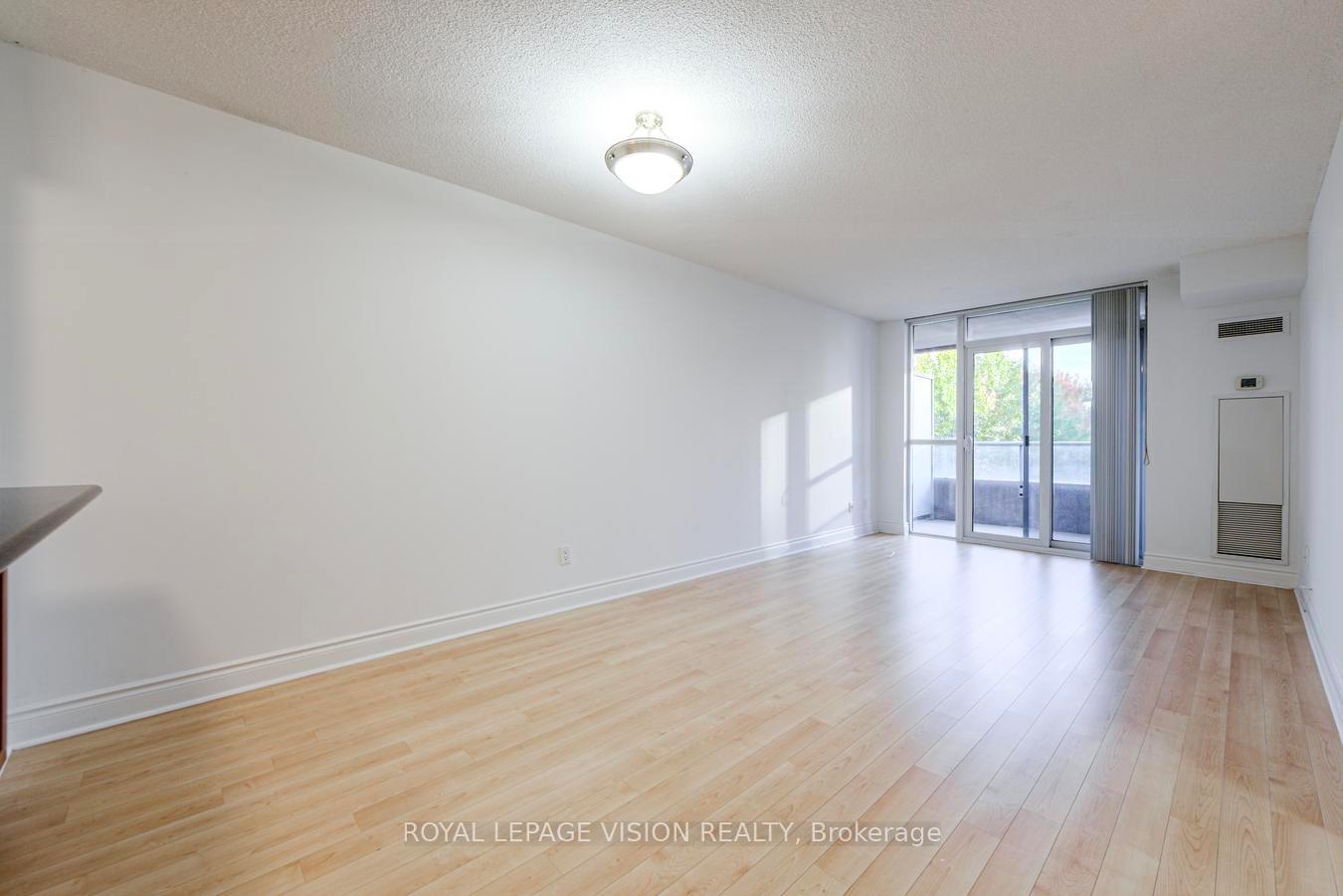Photo 15 of Unit 583, 23 Cox Boulevard, Markham, Unionville — HOMEH