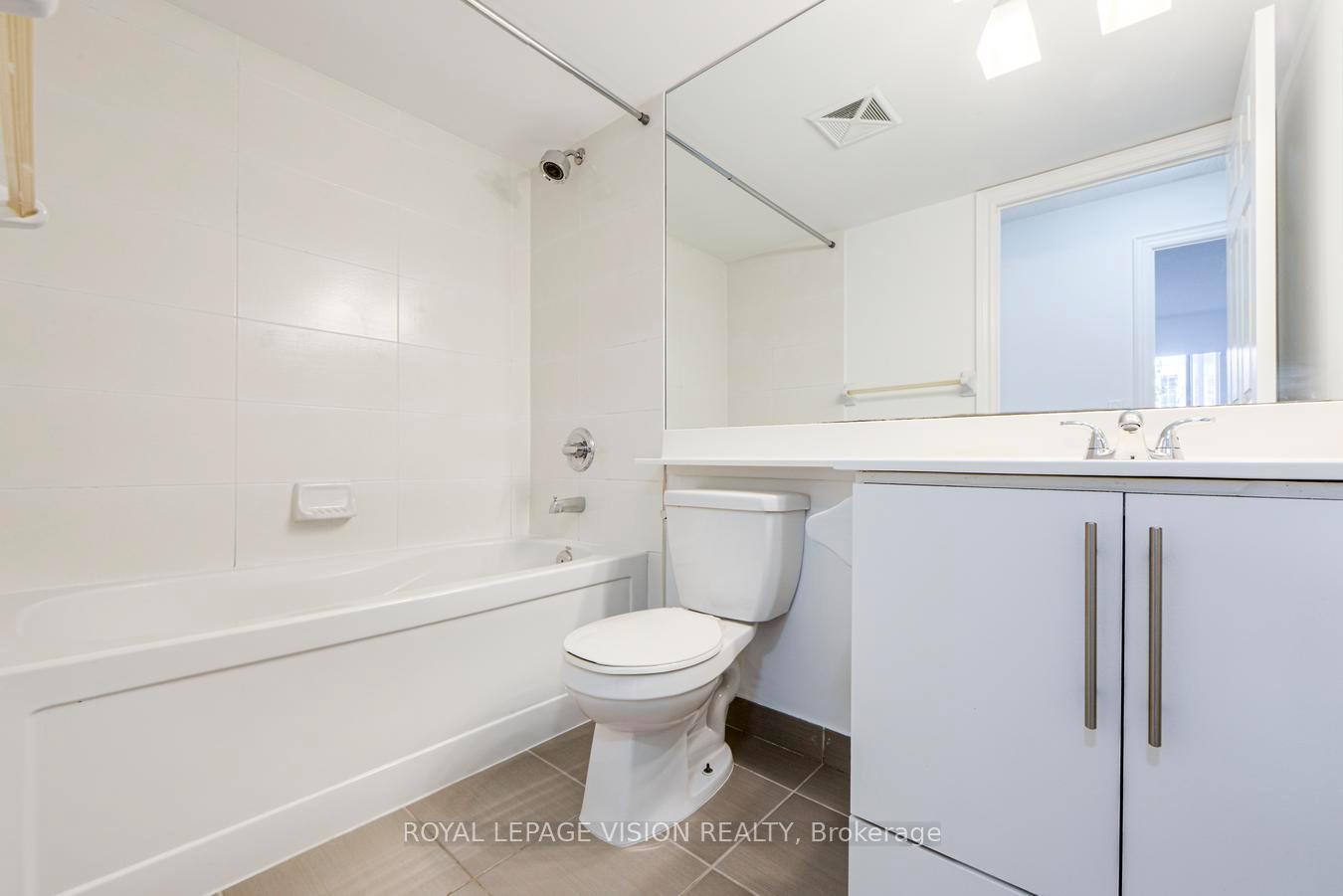 Photo 22 of Unit 583, 23 Cox Boulevard, Markham, Unionville — HOMEH