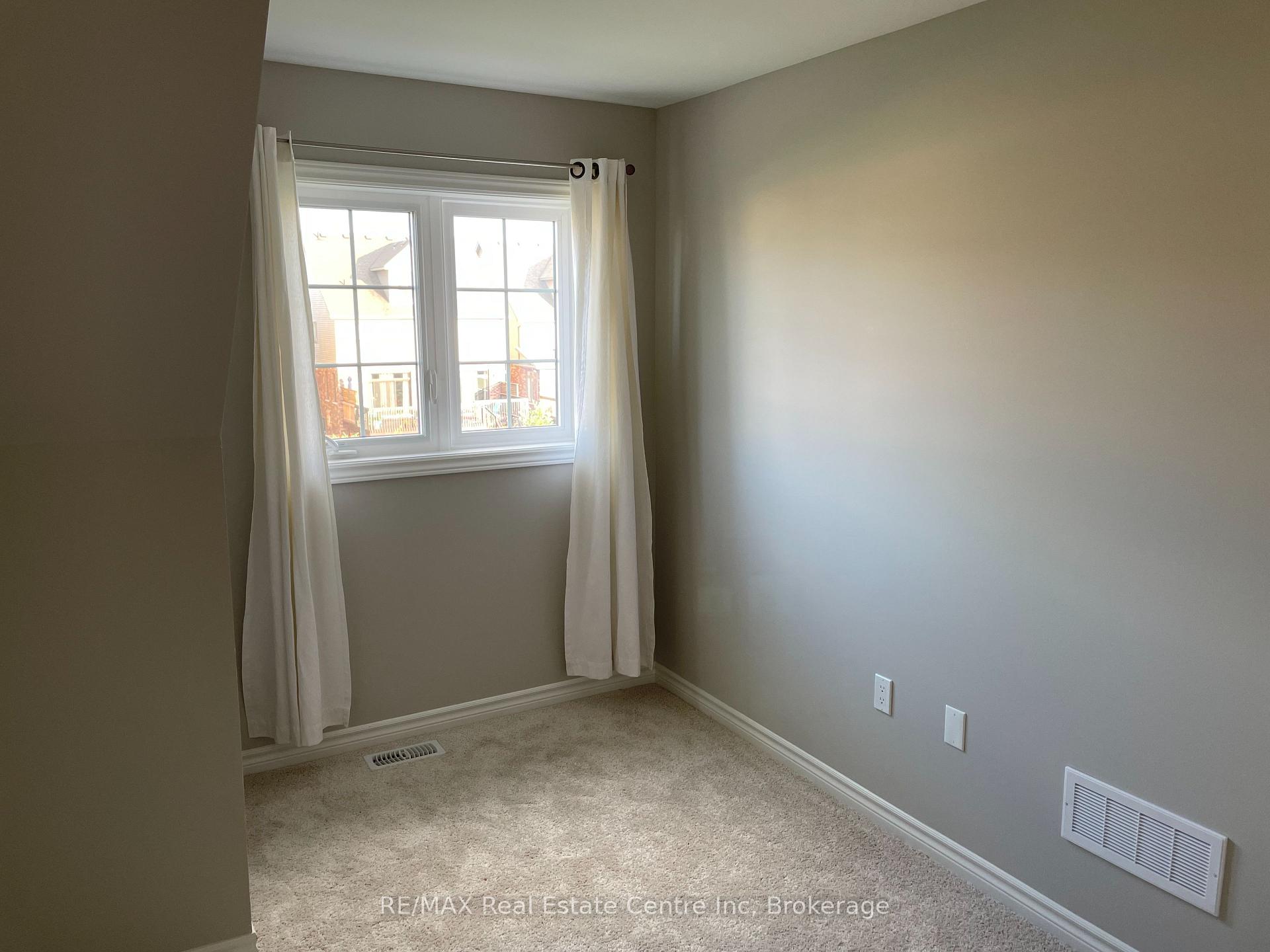 Photo 4 of Unit 14A, 85 Mullin Drive, Guelph, Victoria North — HOMEH
