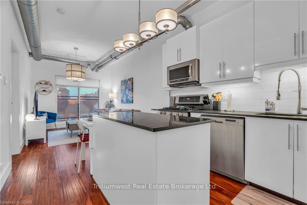 Photo 10 of Unit 302, 15 Devitt Avenue S, Waterloo — HOMEH