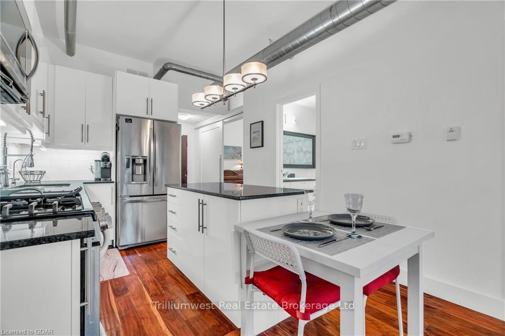 Photo 12 of Unit 302, 15 Devitt Avenue S, Waterloo — HOMEH