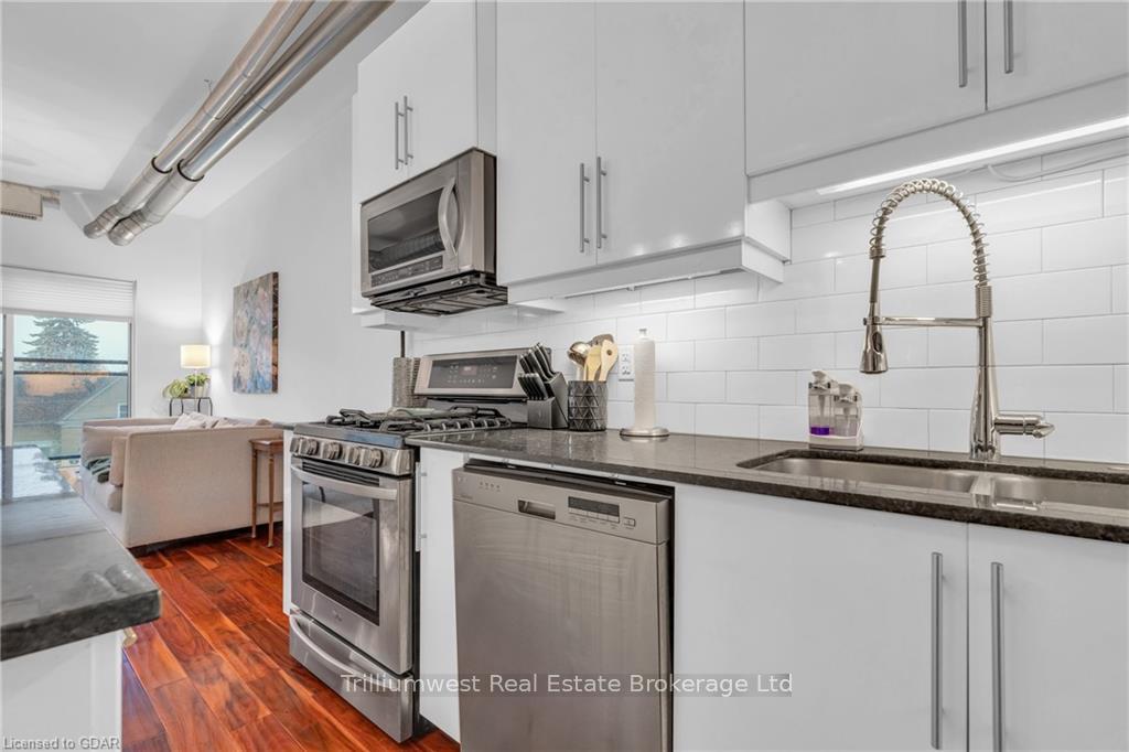 Photo 13 of Unit 302, 15 Devitt Avenue S, Waterloo — HOMEH