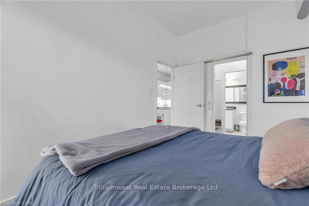 Photo 20 of Unit 302, 15 Devitt Avenue S, Waterloo — HOMEH