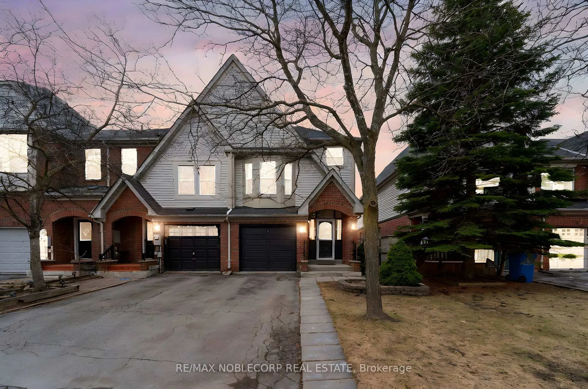 Photo 1 of 29 Mugford Road, Aurora, Bayview Wellington — HOMEH