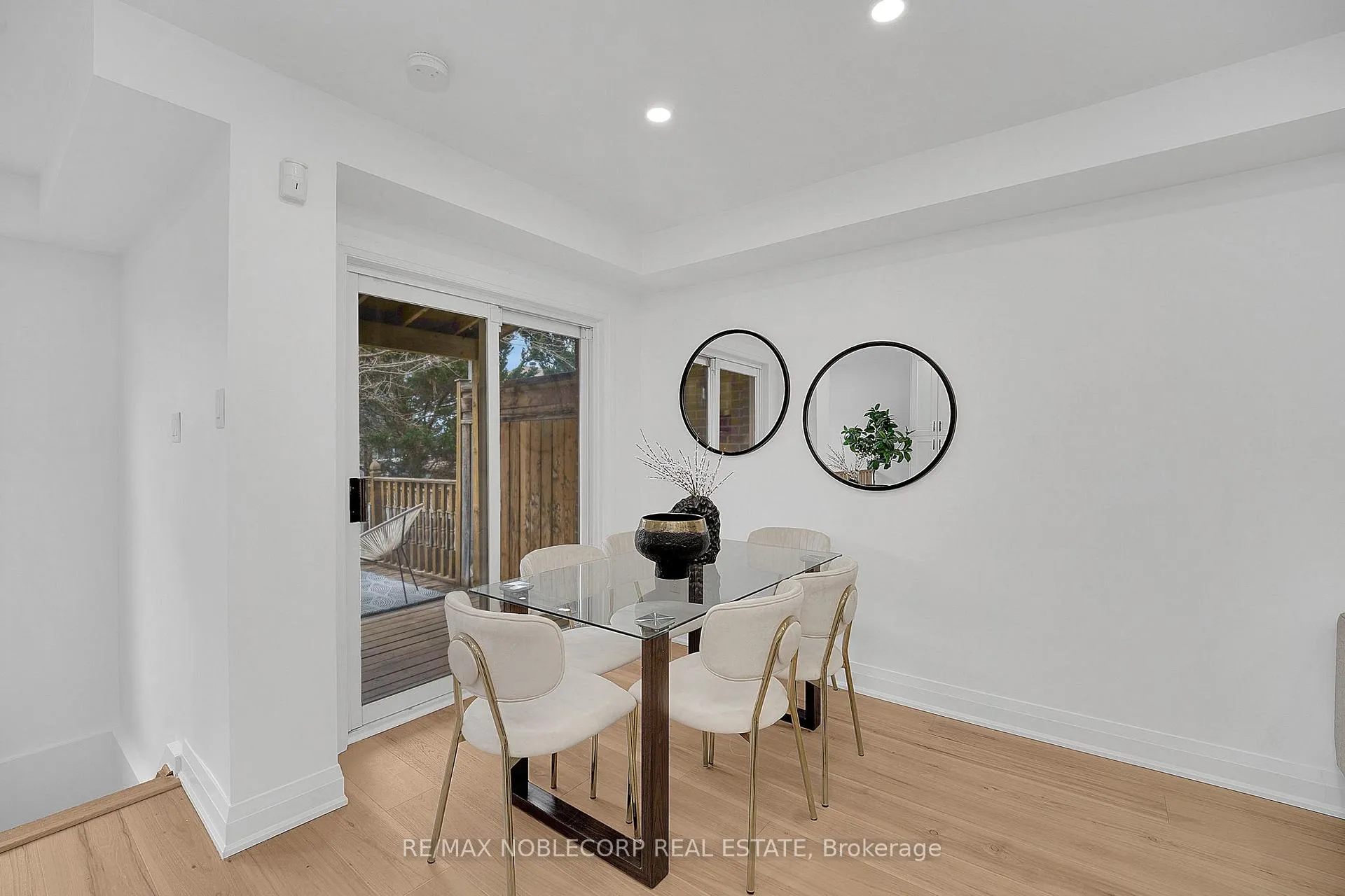 Photo 13 of 29 Mugford Road, Aurora, Bayview Wellington — HOMEH
