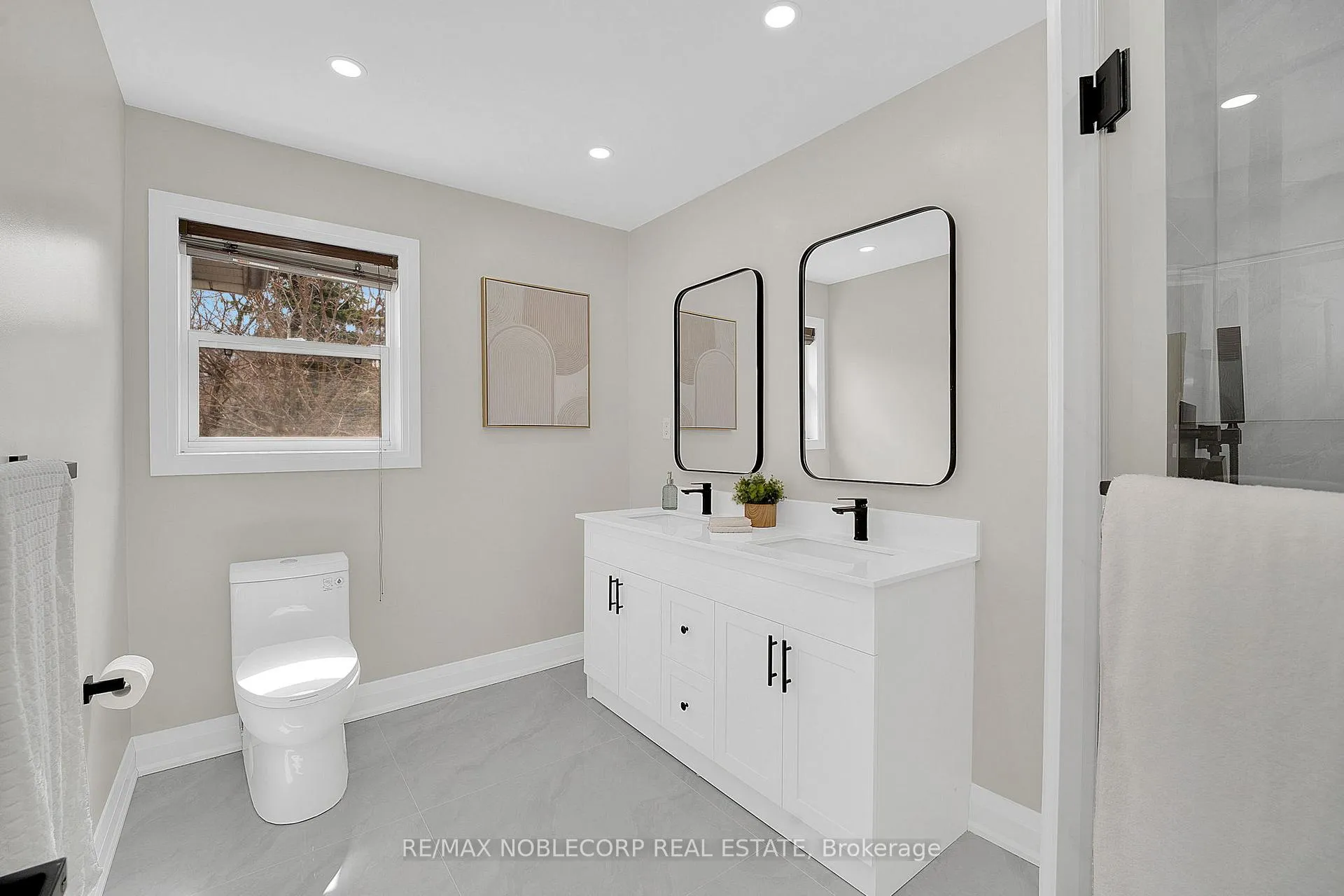 Photo 19 of 29 Mugford Road, Aurora, Bayview Wellington — HOMEH