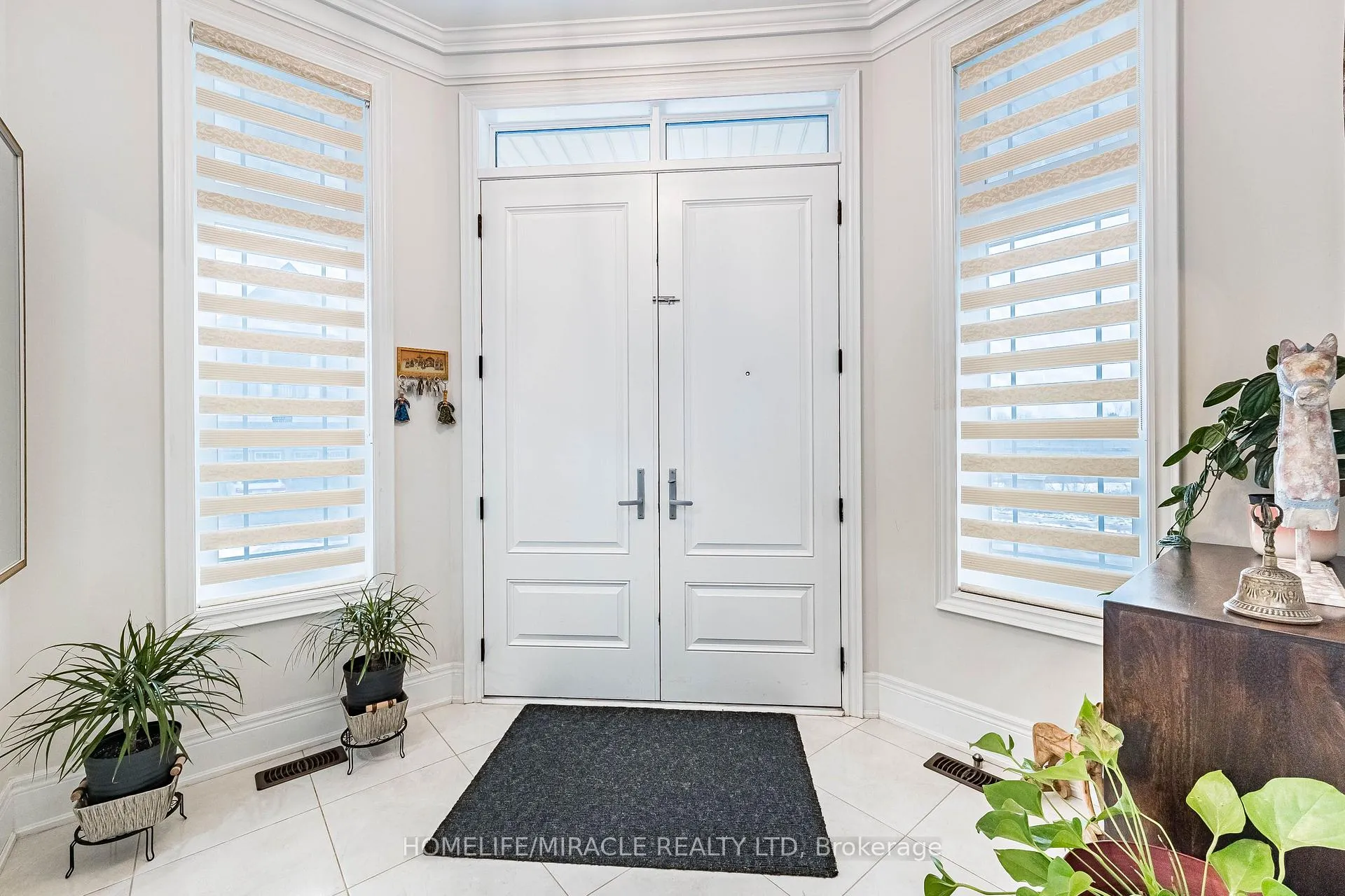 Photo 5 of 22 Longevity Road, Brampton, Northwest Brampton — HOMEH