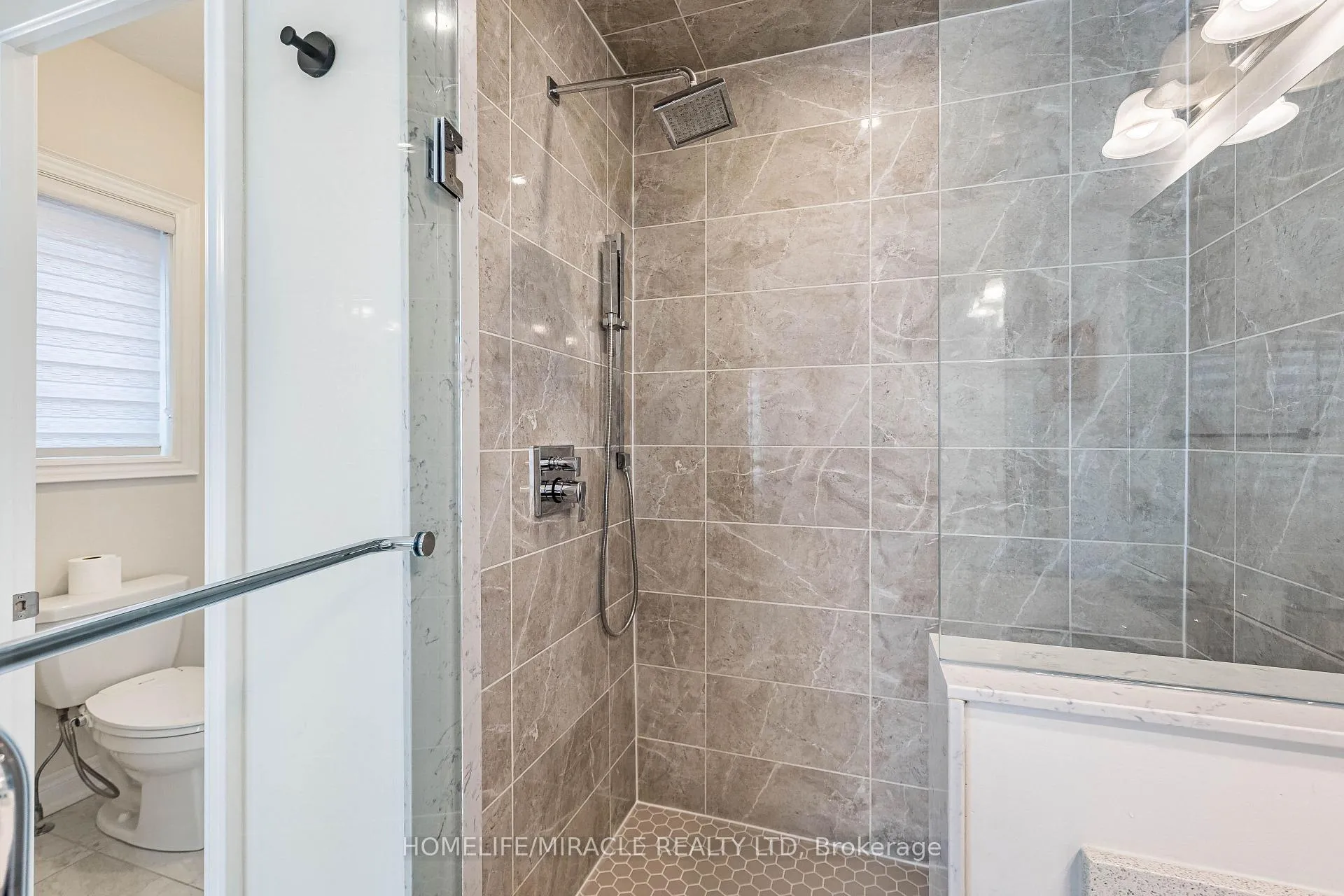 Photo 27 of 22 Longevity Road, Brampton, Northwest Brampton — HOMEH