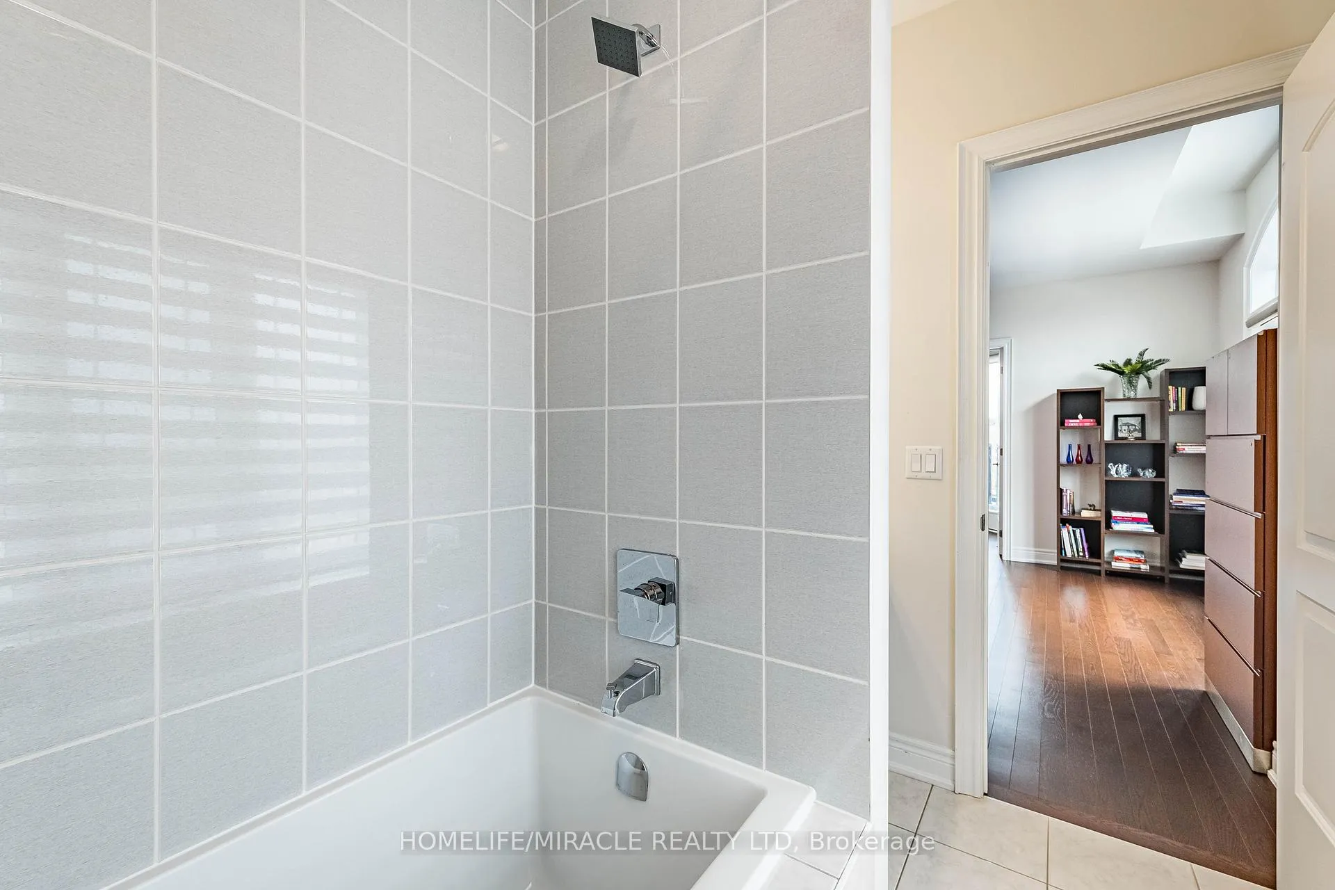 Photo 35 of 22 Longevity Road, Brampton, Northwest Brampton — HOMEH