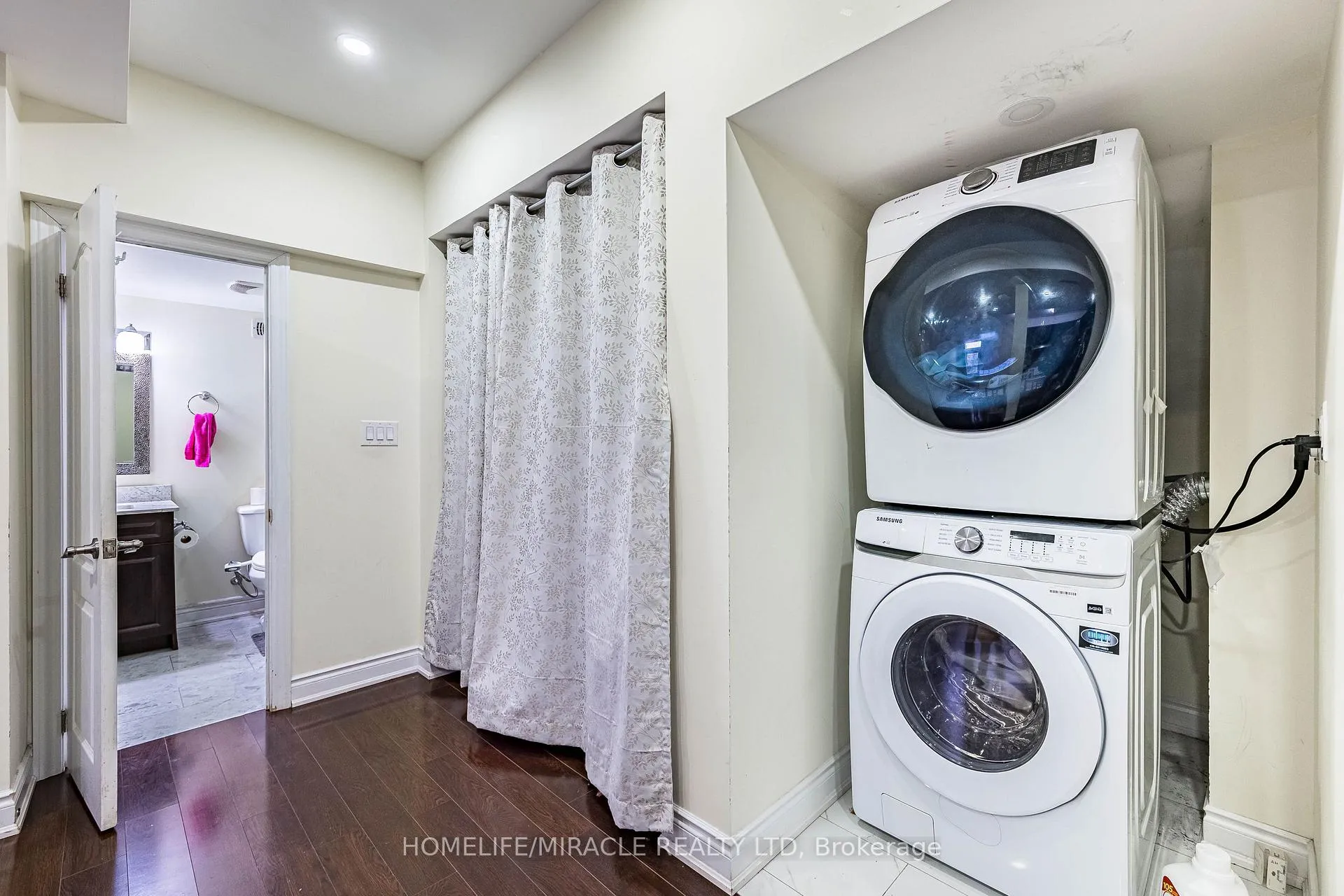 Photo 42 of 22 Longevity Road, Brampton, Northwest Brampton — HOMEH