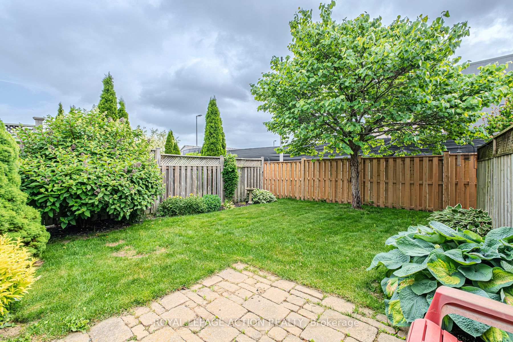 Photo 4 of 12 Rowe Lane, Brant, Paris — HOMEH
