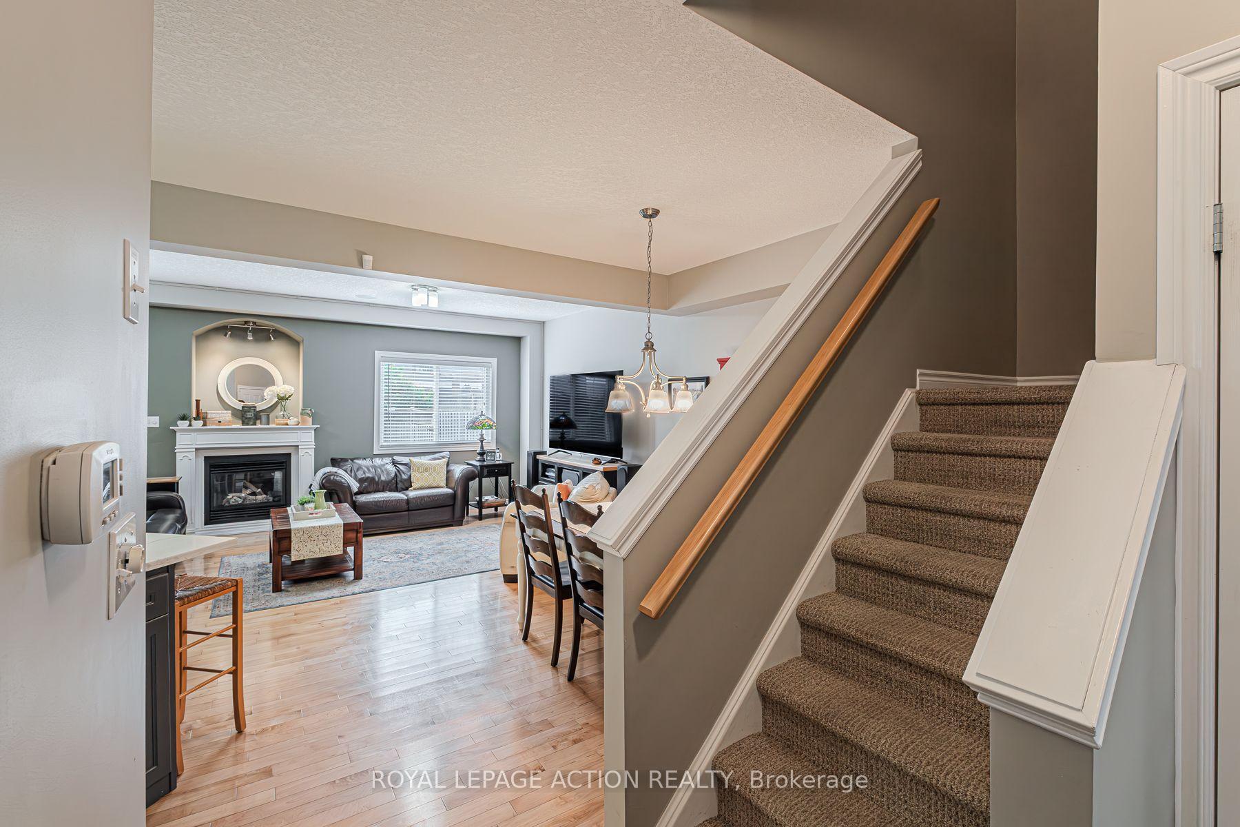 Photo 13 of 12 Rowe Lane, Brant, Paris — HOMEH