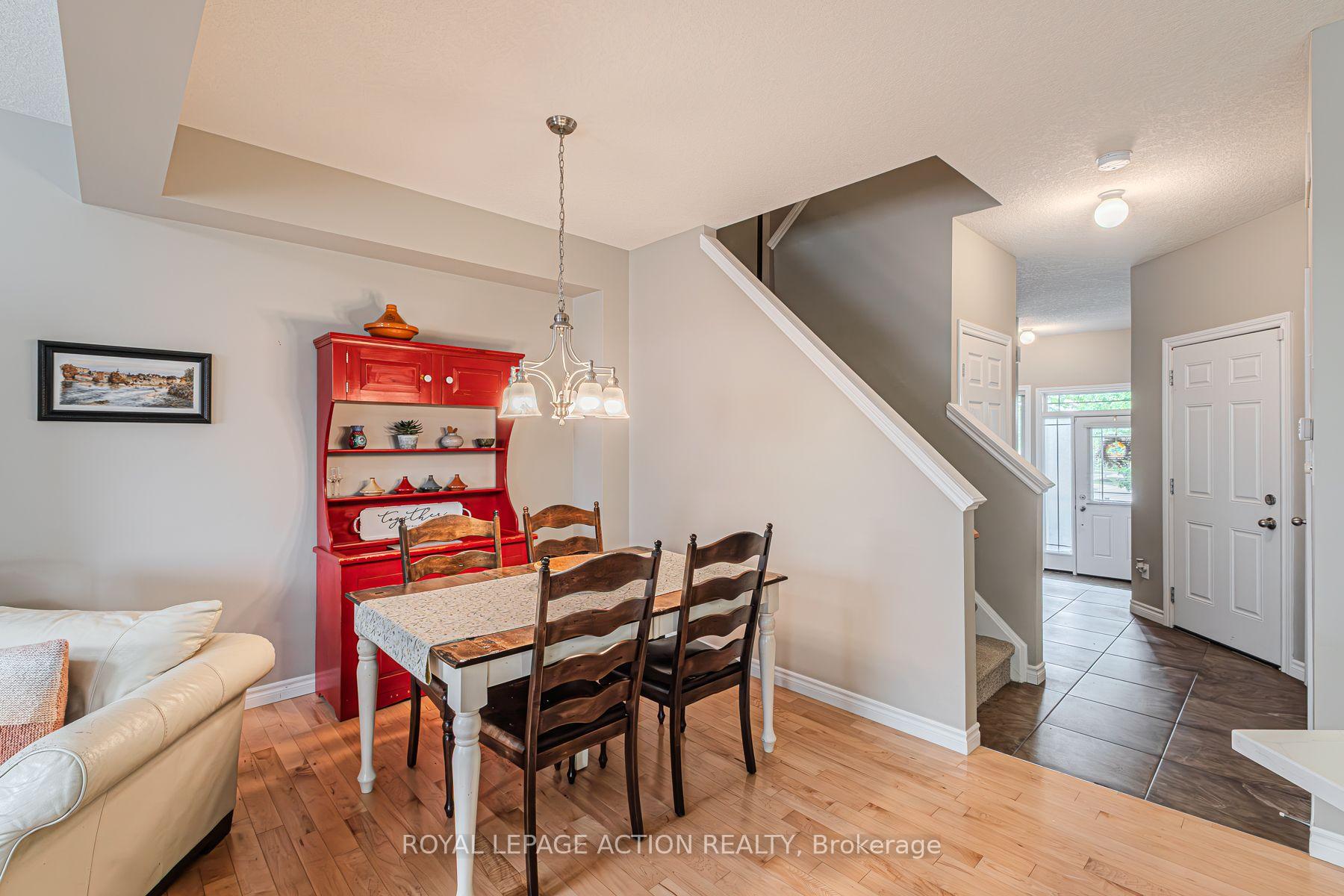 Photo 21 of 12 Rowe Lane, Brant, Paris — HOMEH