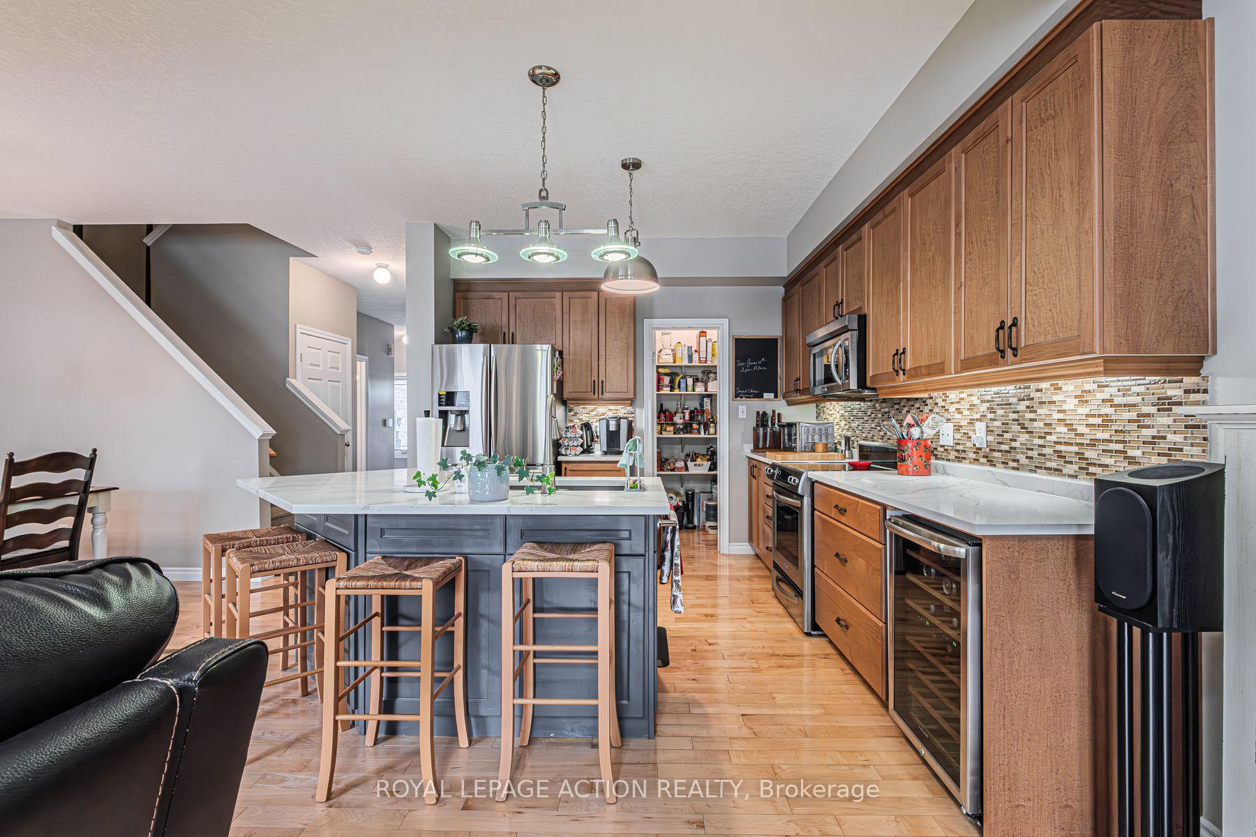 Photo 30 of 12 Rowe Lane, Brant, Paris — HOMEH