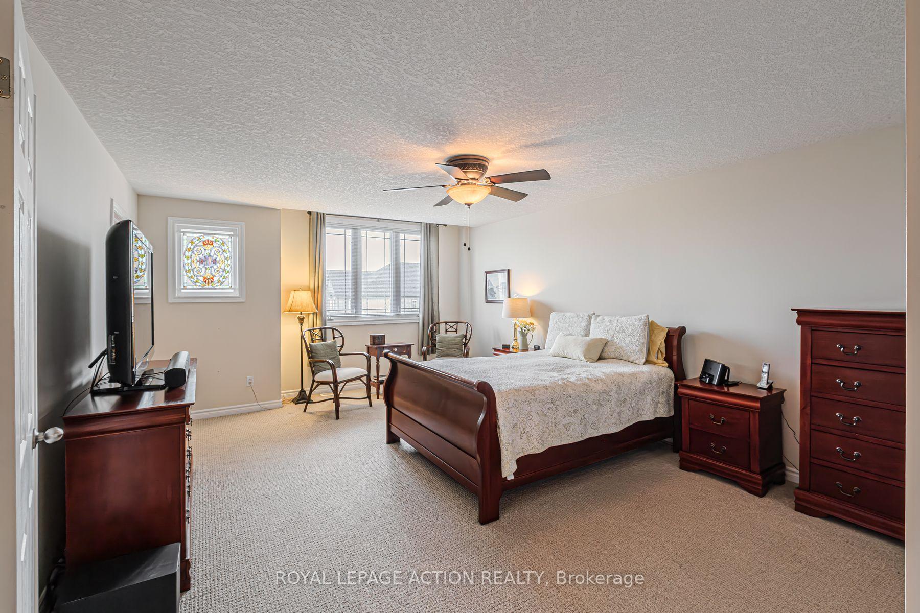 Photo 28 of 12 Rowe Lane, Brant, Paris — HOMEH