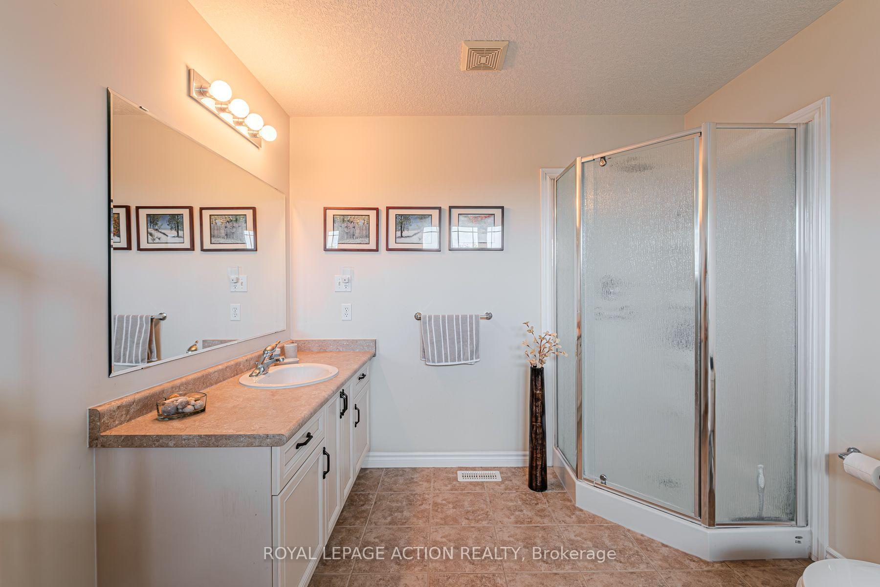 Photo 37 of 12 Rowe Lane, Brant, Paris — HOMEH