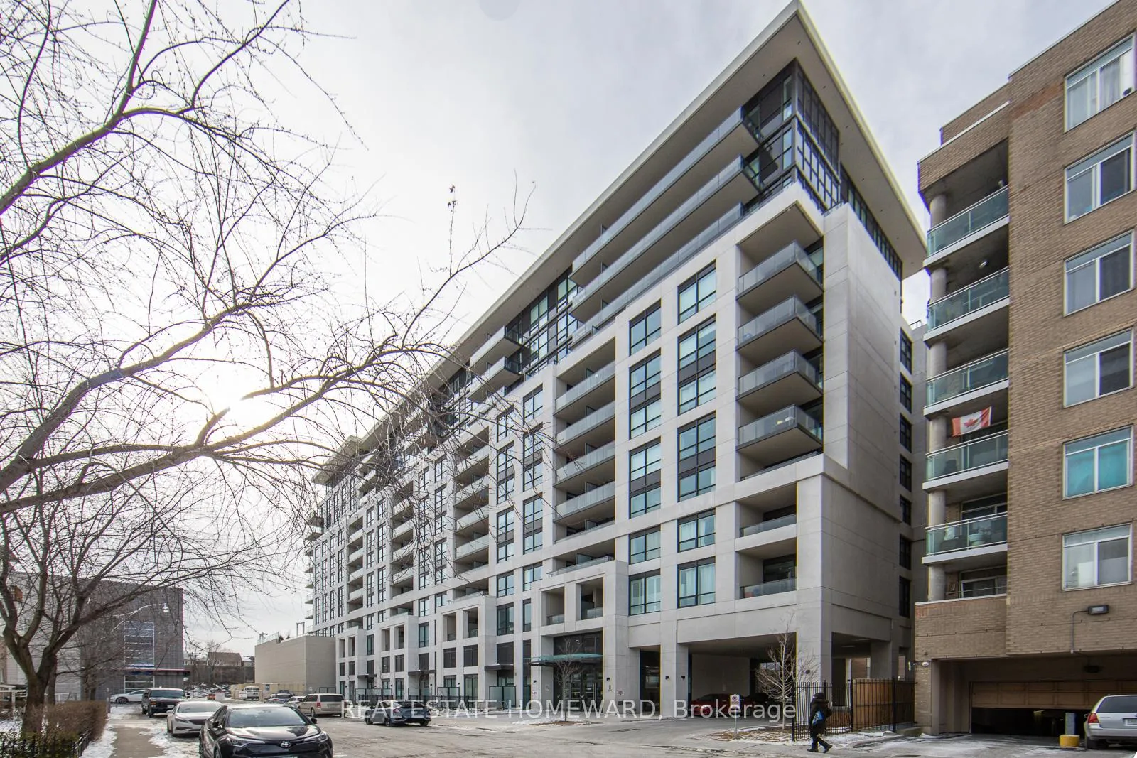 Front of Unit 904, 8 Trent Avenue