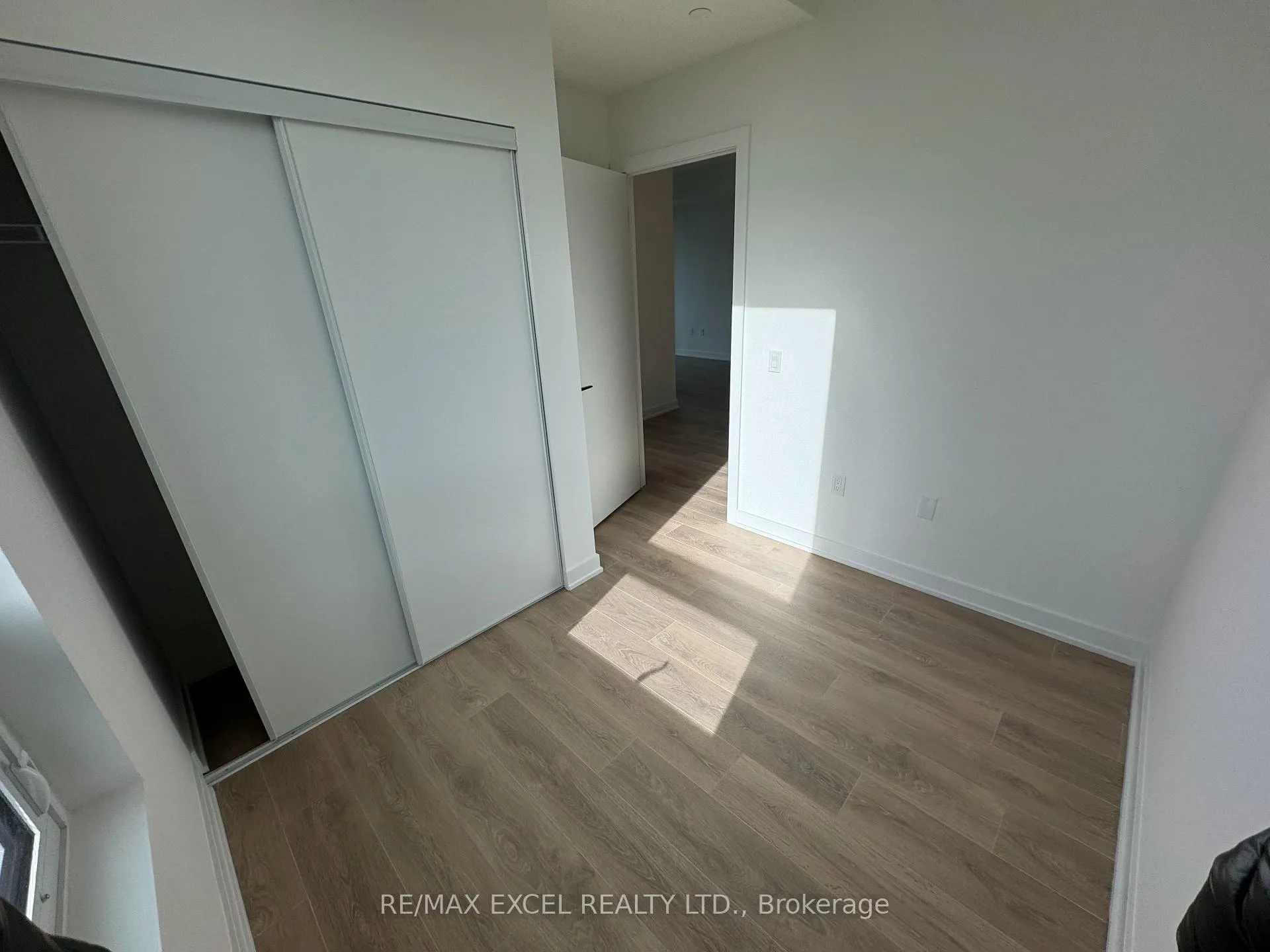 Photo 7 of Unit 3804, 117 Broadway Avenue, Toronto, Mount Pleasant West — HOMEH