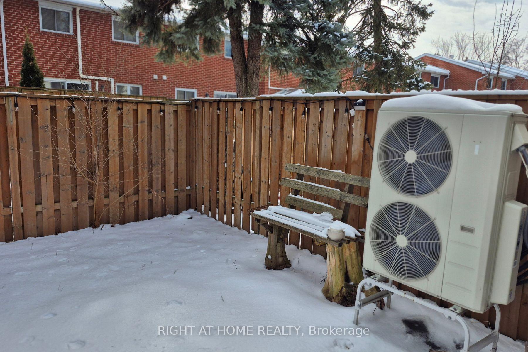 Photo 25 of 72 Niles Way, Markham, Aileen-Willowbrook — HOMEH