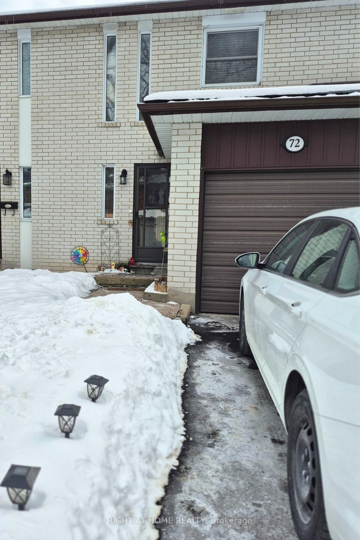 Photo 26 of 72 Niles Way, Markham, Aileen-Willowbrook — HOMEH