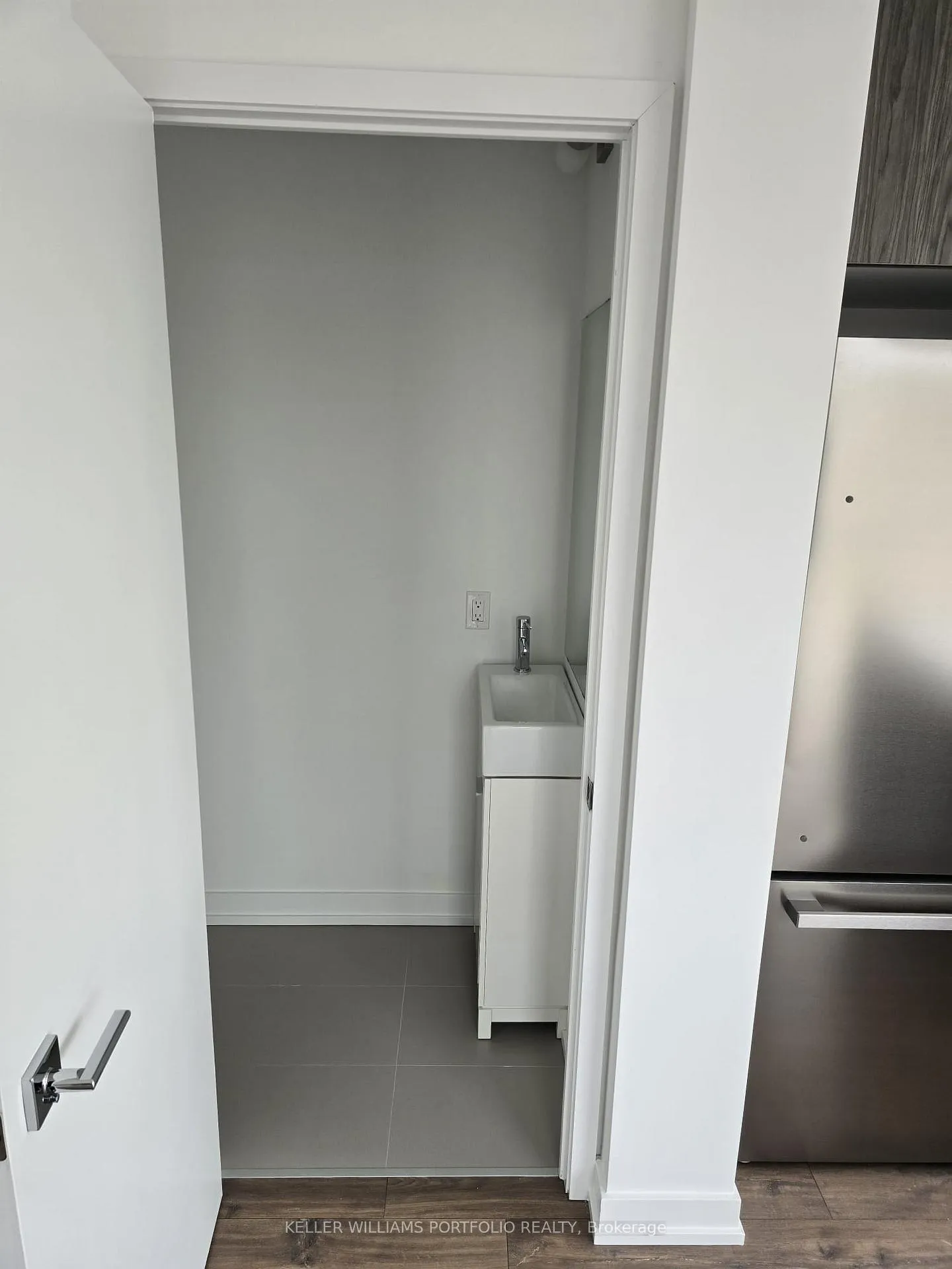 Photo 11 of Unit 9, 35 Birchcliff Avenue, Scarborough, Birchcliffe-Cliffside — HOMEH
