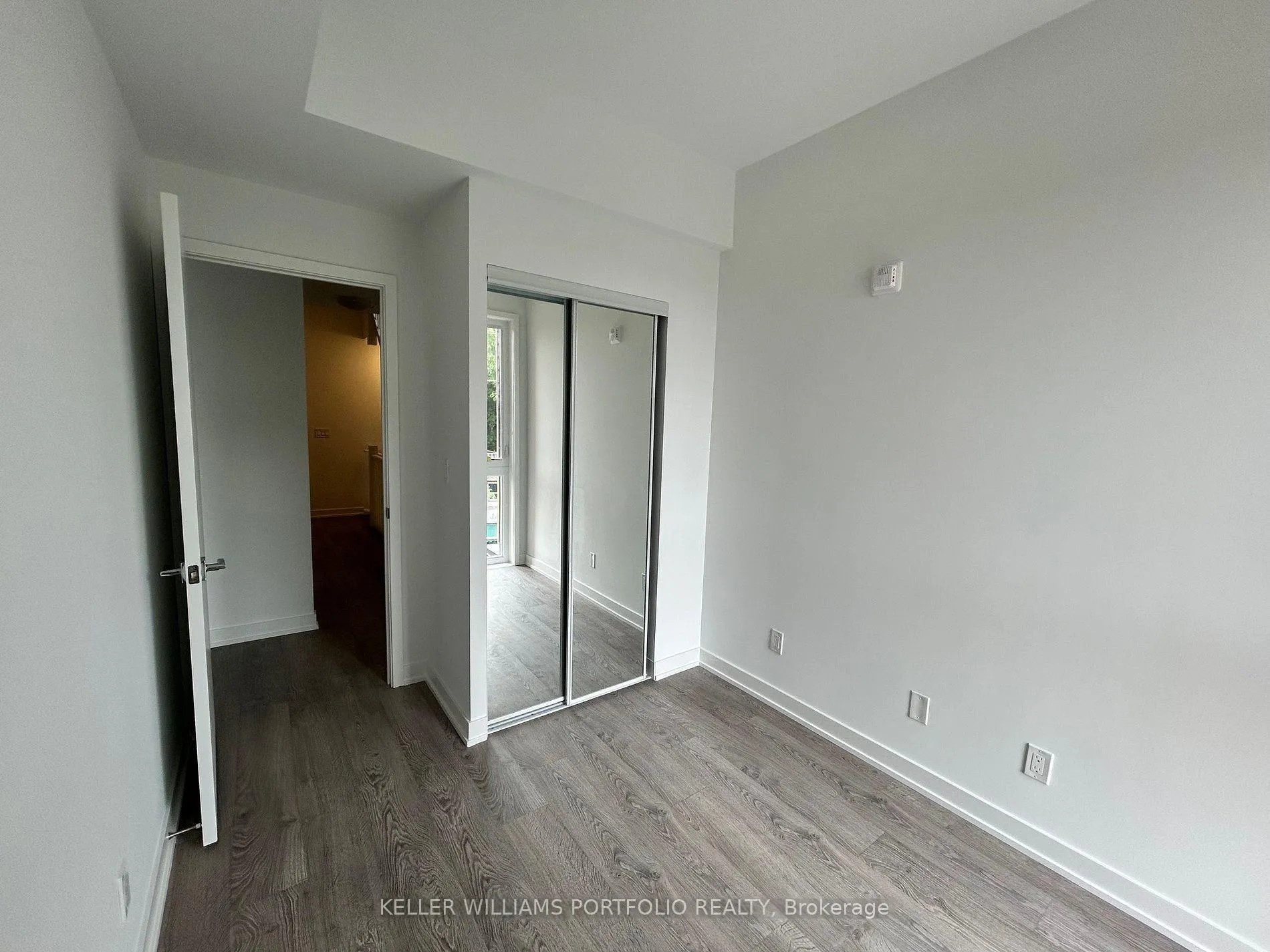 Photo 26 of Unit 9, 35 Birchcliff Avenue, Scarborough, Birchcliffe-Cliffside — HOMEH